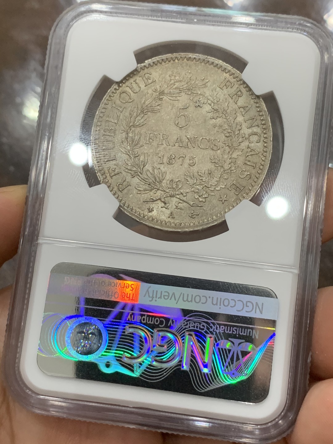 《竞宝斋》第91场-本周日，周一2场连拍（全场不限金额包邮） NGC-MS62 法国1875-A年 大力神5法郎大银币 原光带淡彩 非常漂亮