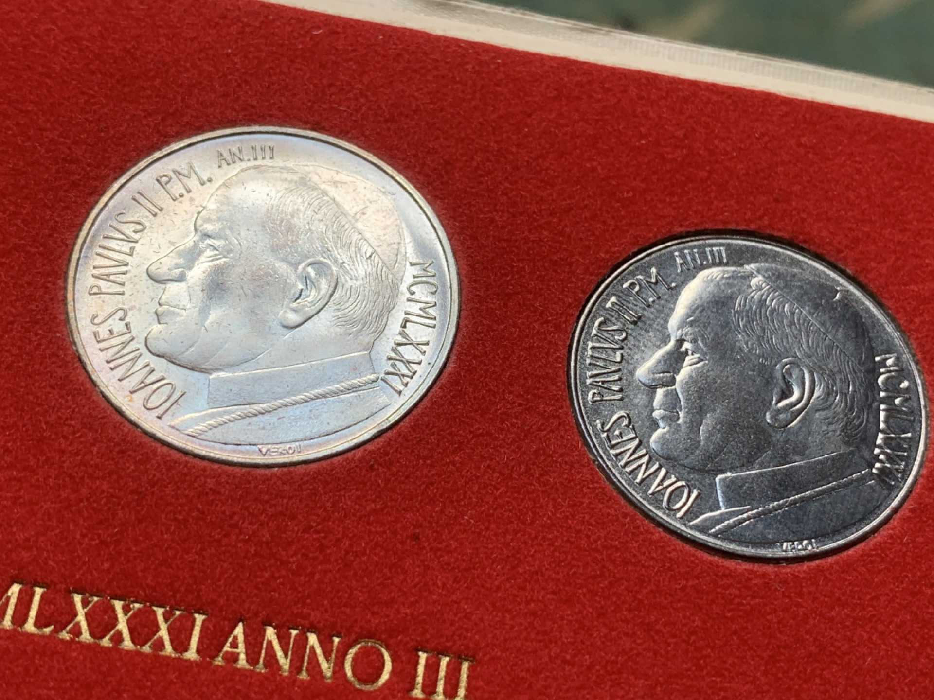 《竞宝斋》第91场-本周日，周一2场连拍（全场不限金额包邮） 卡装 梵蒂冈1981年  教皇6枚纪念币 套装 最大那枚是银币