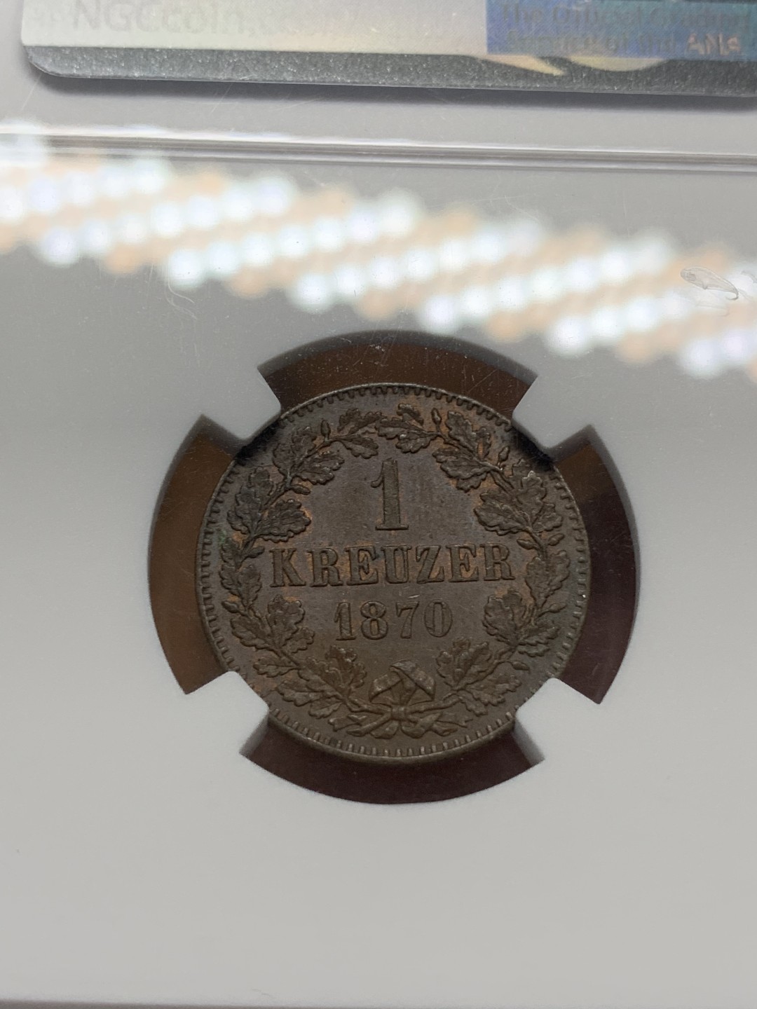 《竞宝斋》第91场-本周日，周一2场连拍（全场不限金额包邮） NGC-MS63BN 1870年 德国 巴登1克鲁泽铜币 亚军分数，经典双狮盾徽。