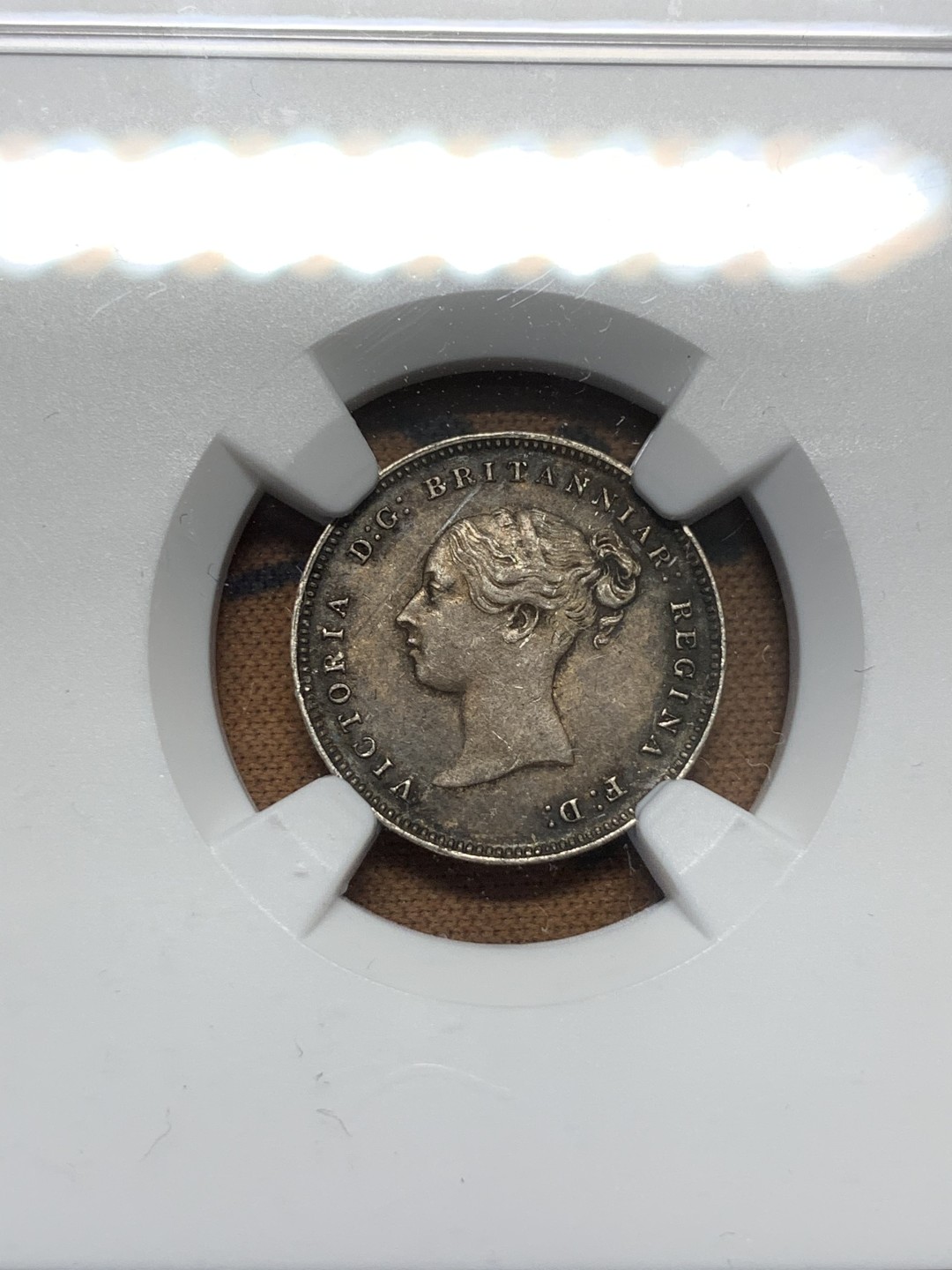 《竞宝斋》第91场-本周日，周一2场连拍（全场不限金额包邮） NGC-UNC 英国 1882年 维多利亚 濯足节 4便士银币 仅有4146枚铸量