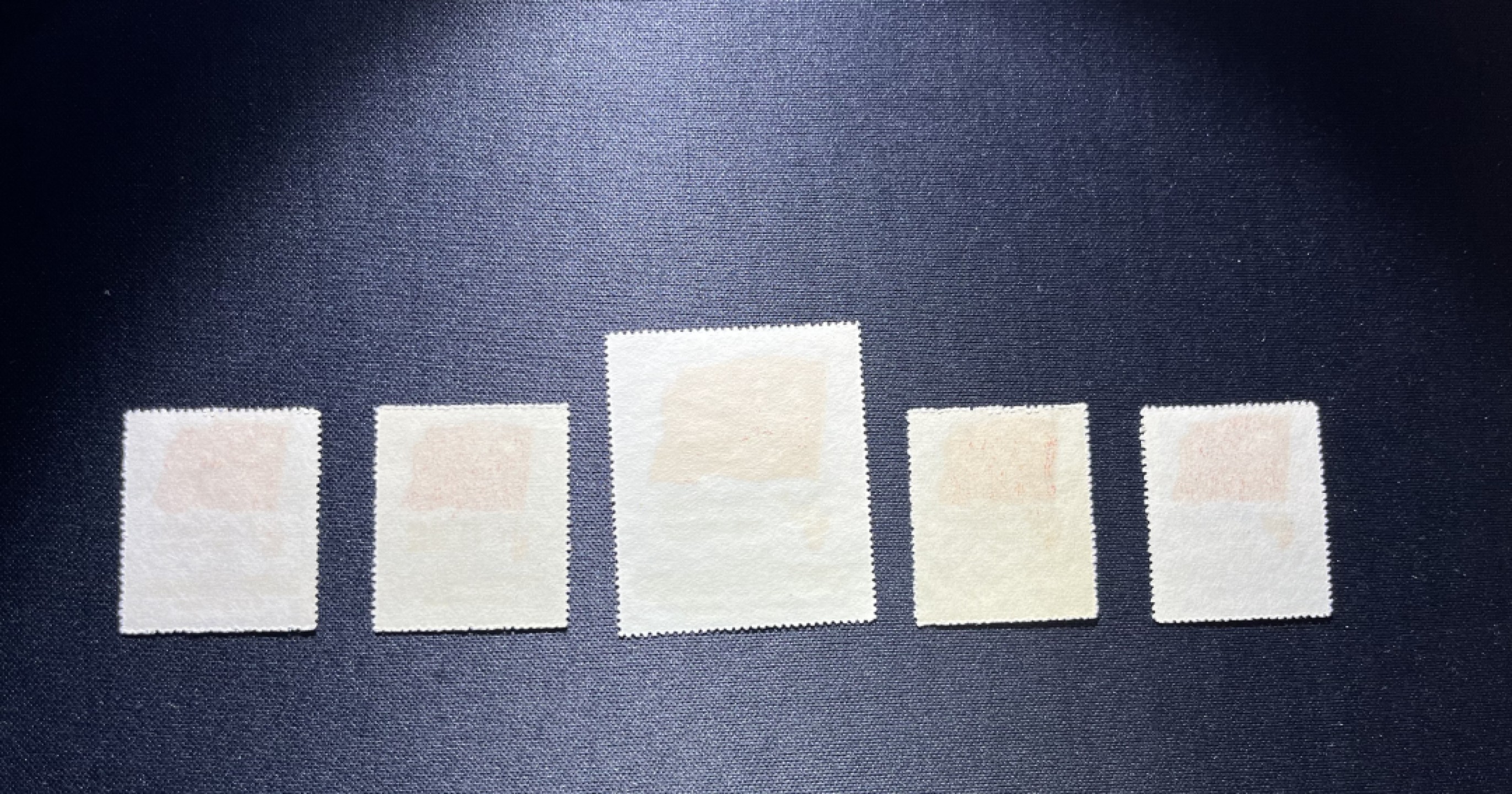 洪涛臻品 精选邮票限时拍卖第十三期 纪6国旗再版新全  纪特早期精品票，几乎全品，保守一点定性为上上品，无明显瑕疵，非常值得收藏的一套票，注意捡漏