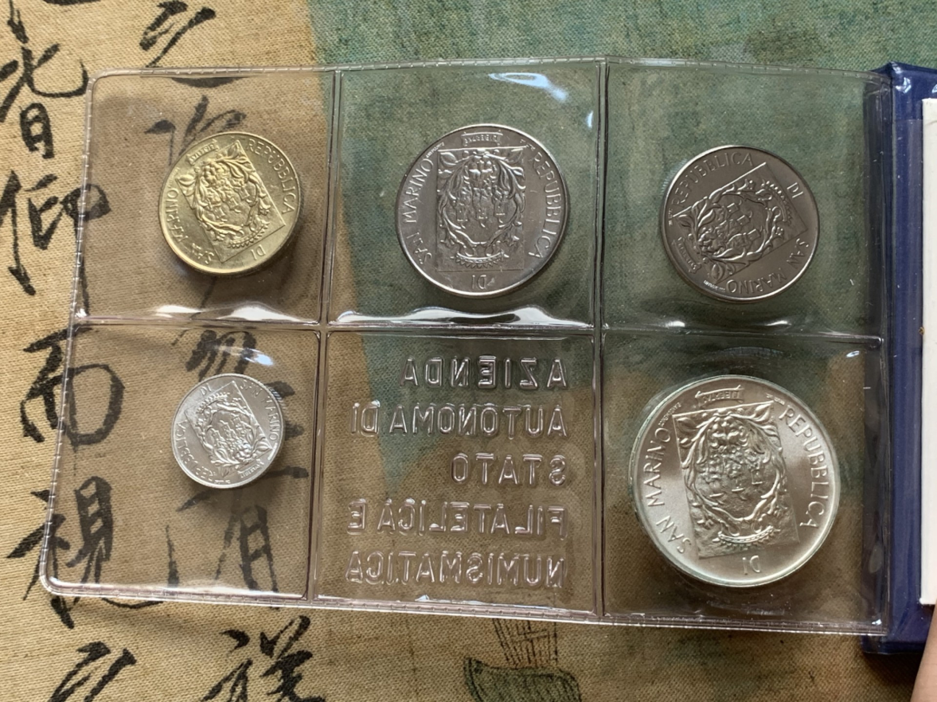 《竞宝斋》第91场-本周日，周一2场连拍（全场不限金额包邮） 圣马力诺1988年 哨塔系列 十枚套 其中最大枚1000里拉是银币