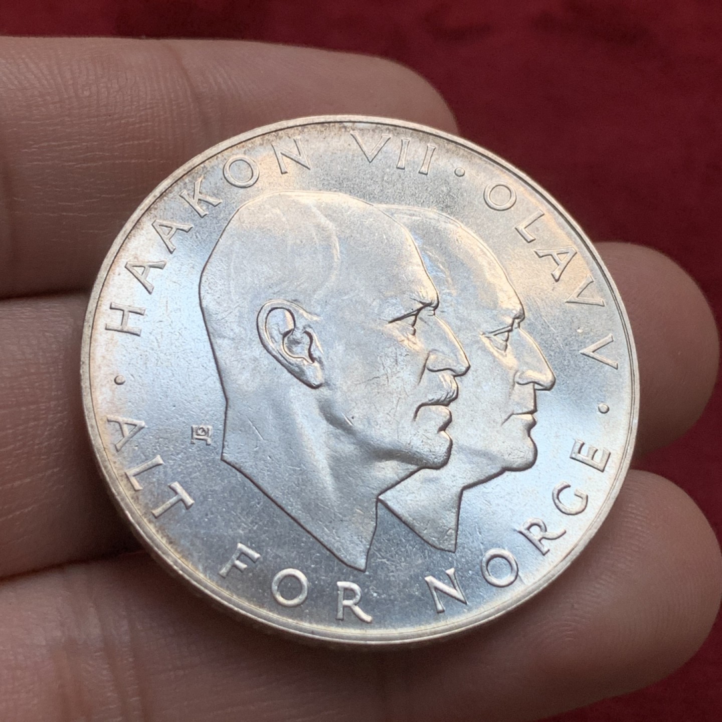 《竞宝斋》第91场-本周日，周一2场连拍（全场不限金额包邮） 挪威1970年解放25周年25克朗大银币，875银，直径39mm，重量29g