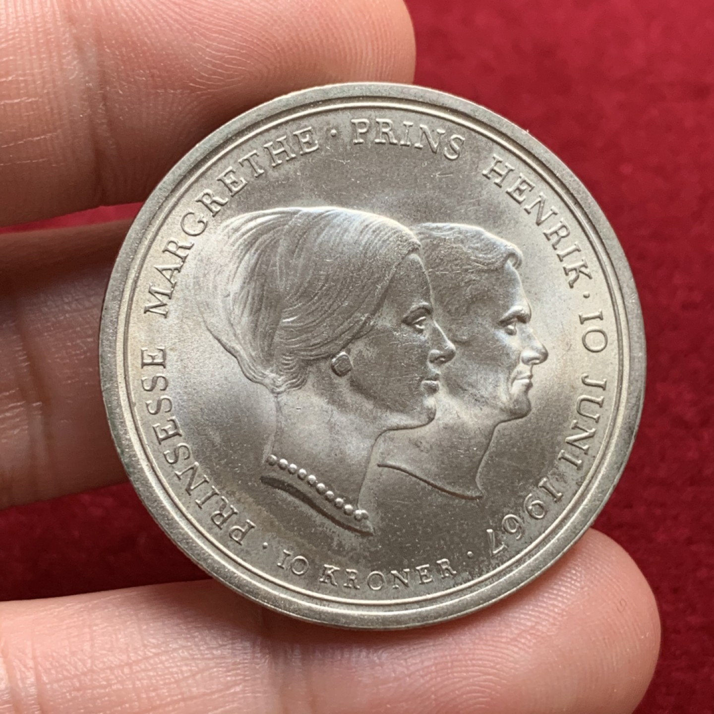 《竞宝斋》第91场-本周日，周一2场连拍（全场不限金额包邮） 丹麦    1967  10克朗  玛格丽特公主婚礼纪念币 转轮光