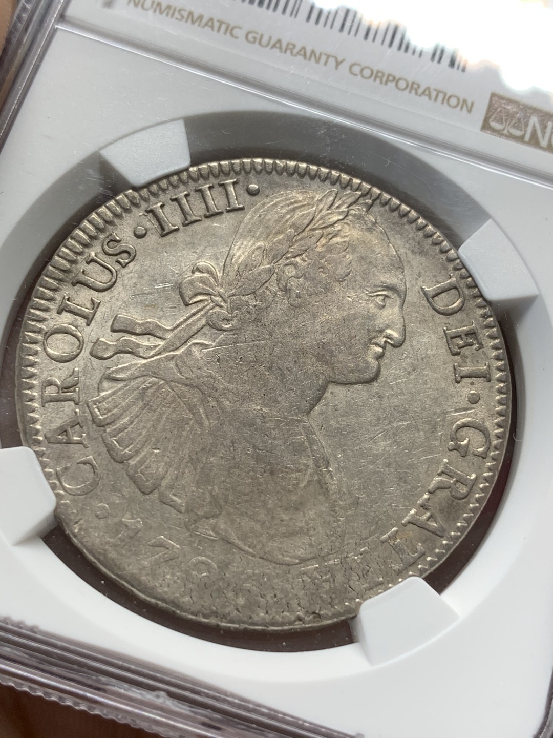 《竞宝斋》第91场-本周日，周一2场连拍（全场不限金额包邮） NGC AU53 墨西哥 1796年 卡洛斯四世 8R 双柱 大银币 原味包浆 状态不错