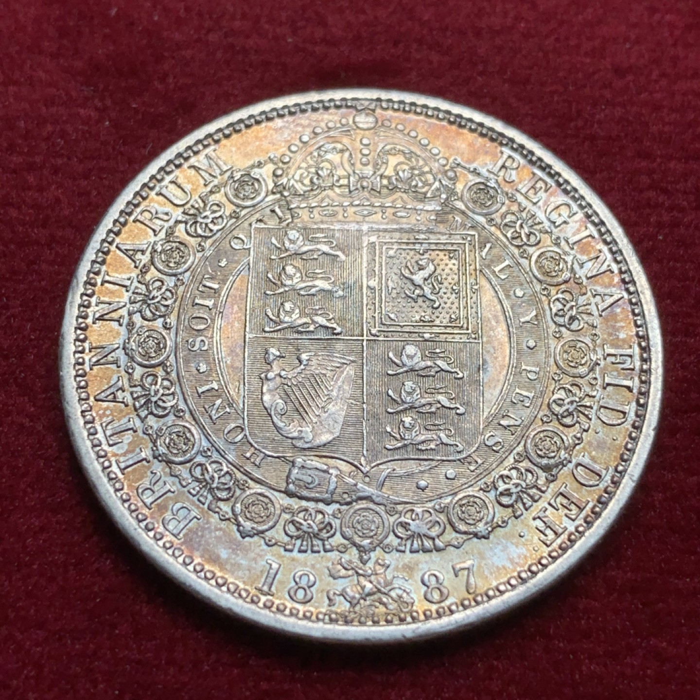 《竞宝斋》第91场-本周日，周一2场连拍（全场不限金额包邮） 英国1887年维多利亚半克朗银币 带光好品 金色诱人包浆