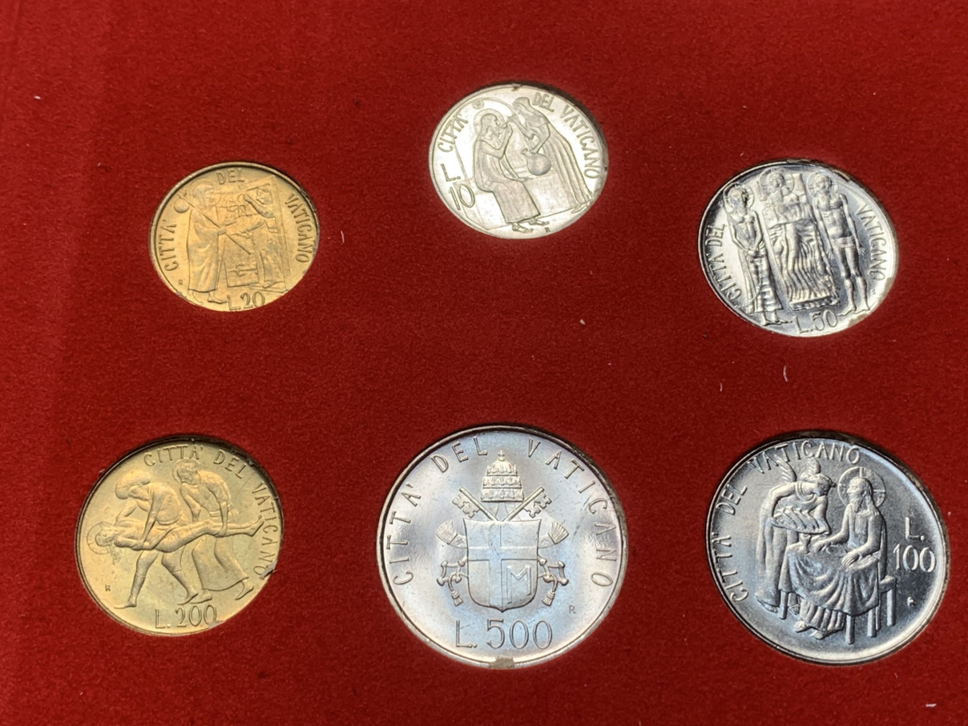 《竞宝斋》第91场-本周日，周一2场连拍（全场不限金额包邮） 卡装 梵蒂冈1981年  教皇6枚纪念币 套装 最大那枚是银币