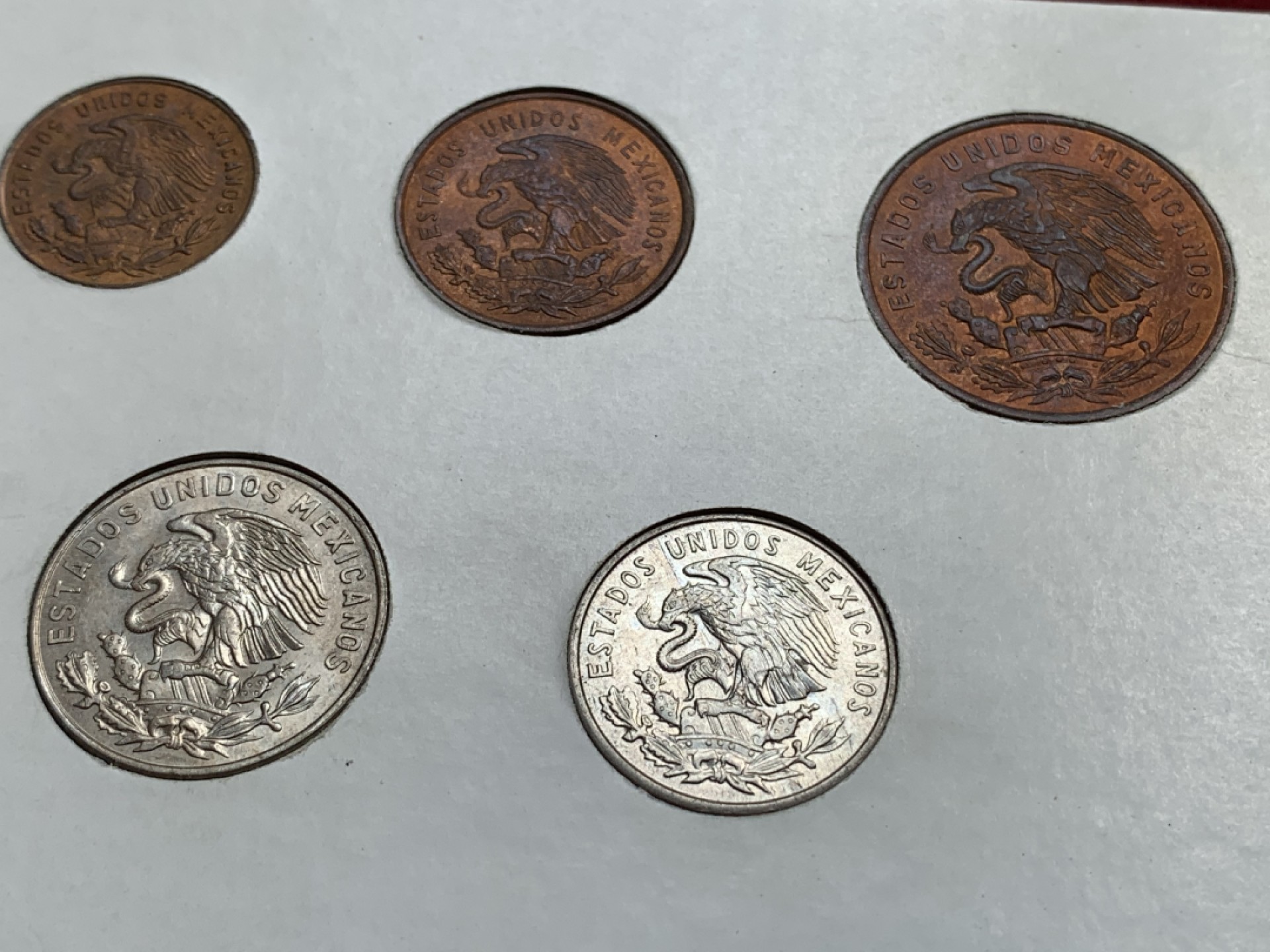 《竞宝斋》第91场-本周日，周一2场连拍（全场不限金额包邮） 墨西哥1960-1967年硬币套装（最大那枚为银币）原版原装，给你初恋般的感觉。