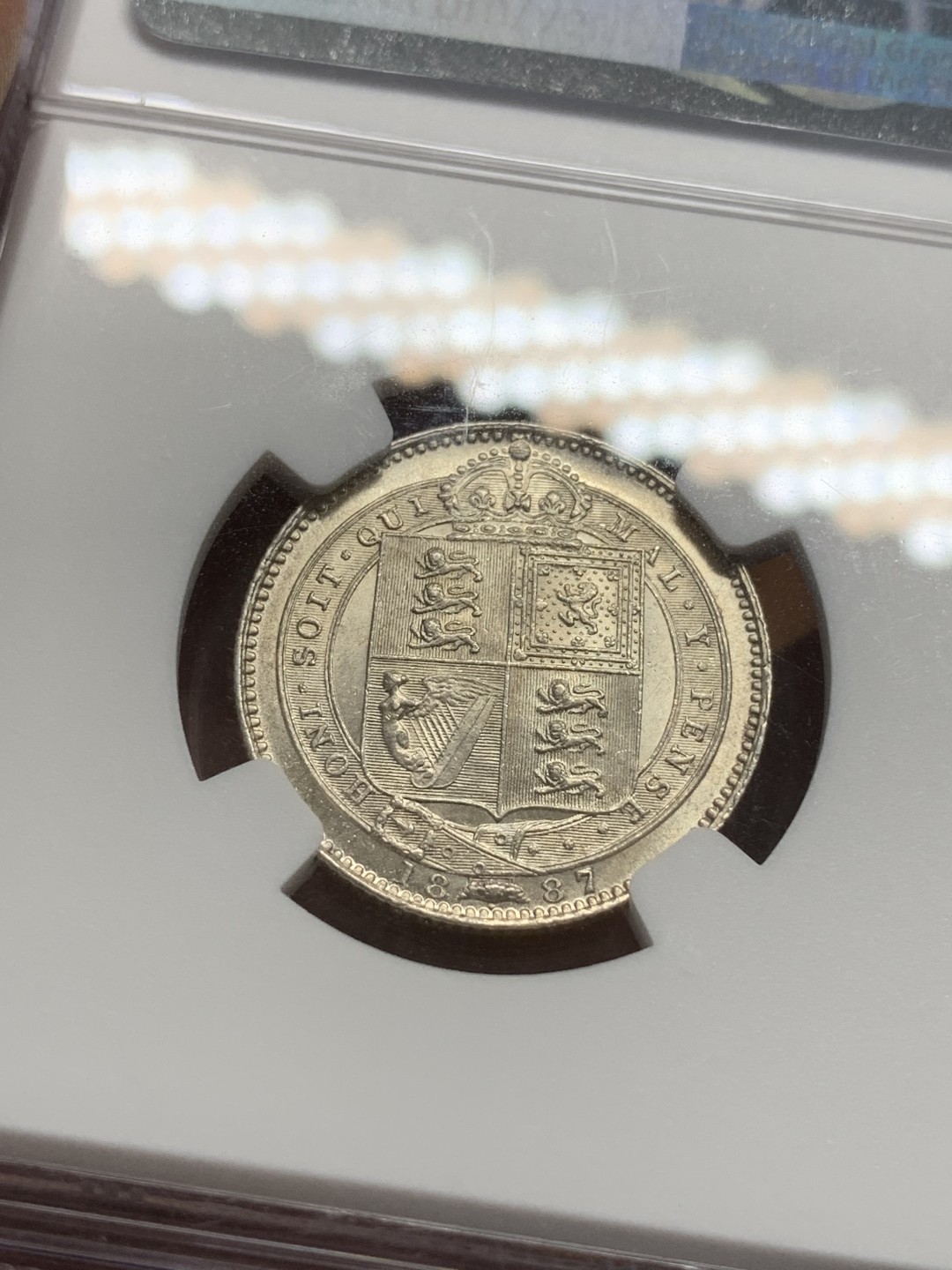 《竞宝斋》第91场-本周日，周一2场连拍（全场不限金额包邮） NGC MS63+ 英国 1887年维多利亚高冠1先令