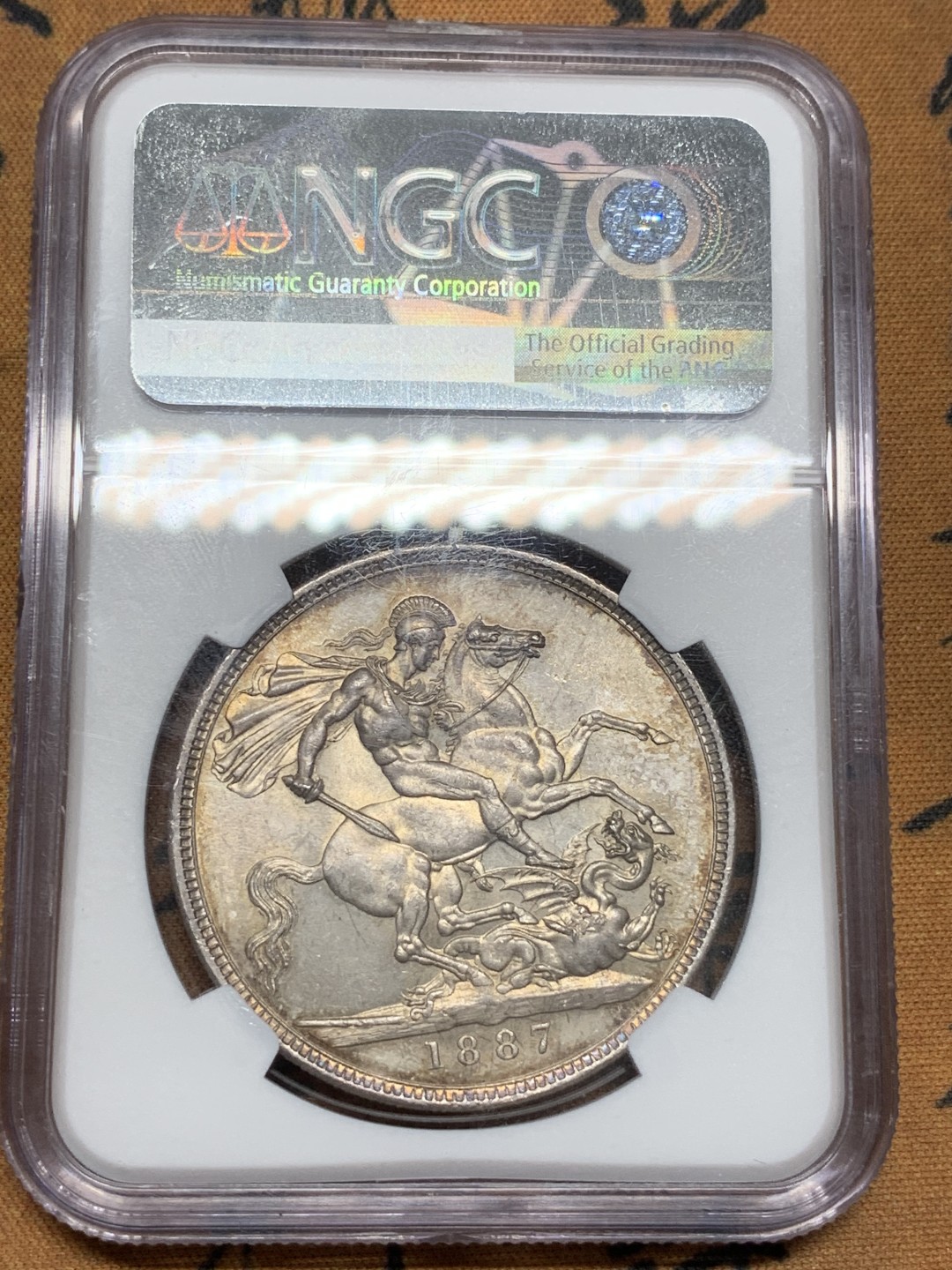 《竞宝斋》第91场-本周日，周一2场连拍（全场不限金额包邮） NGC MS63 英国 1887年维多利亚高冠马剑 原味好彩 底光一流