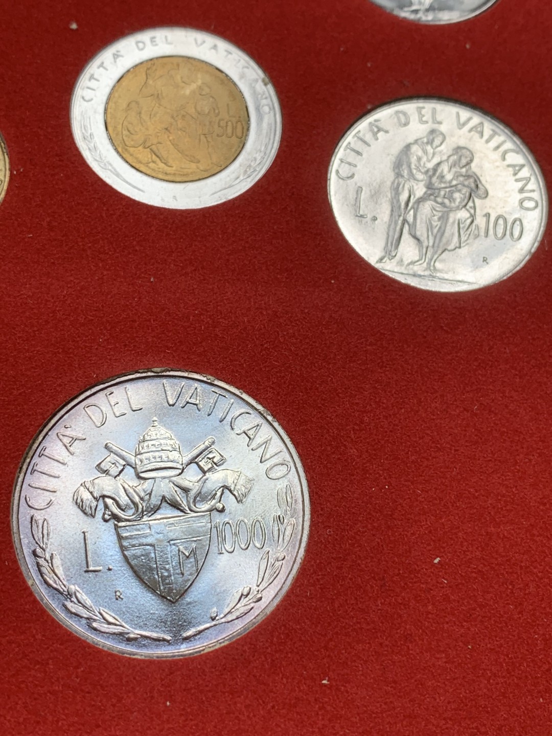 《竞宝斋》第91场-本周日，周一2场连拍（全场不限金额包邮） 卡装 梵蒂冈1982年  教皇6枚纪念币 套装 最大那枚是银币