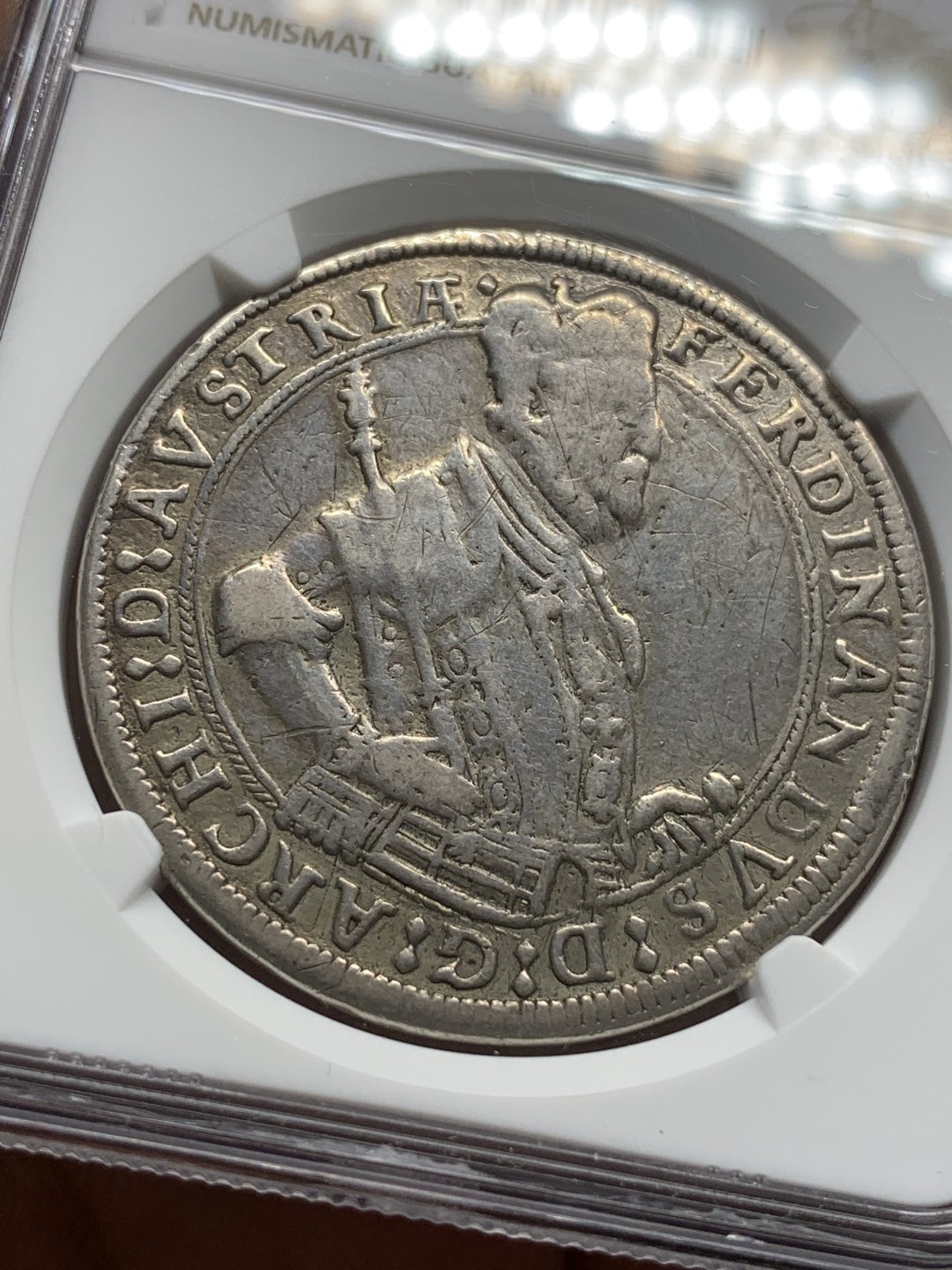 《竞宝斋》第91场-本周日，周一2场连拍（全场不限金额包邮） NGC-VF 奥地利1564年 斐迪南 神罗泰勒 大银币 少见品种