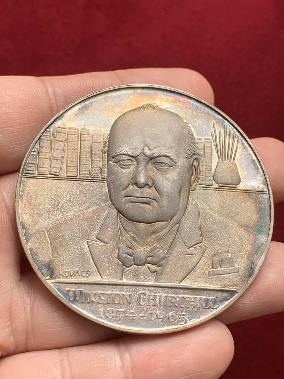 《竞宝斋》第91场-本周日，周一2场连拍（全场不限金额包邮） 原盒英国1965年丘吉尔诞辰纪念大银币五彩BU大型版本82.5克58MM银标高浮雕