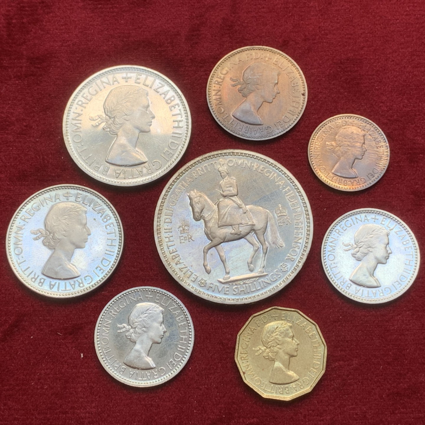 《竞宝斋》第91场-本周日，周一2场连拍（全场不限金额包邮） 英国 1953 伊丽莎白二世登基 精制套装 好品 缺失1便士铜币和6便士