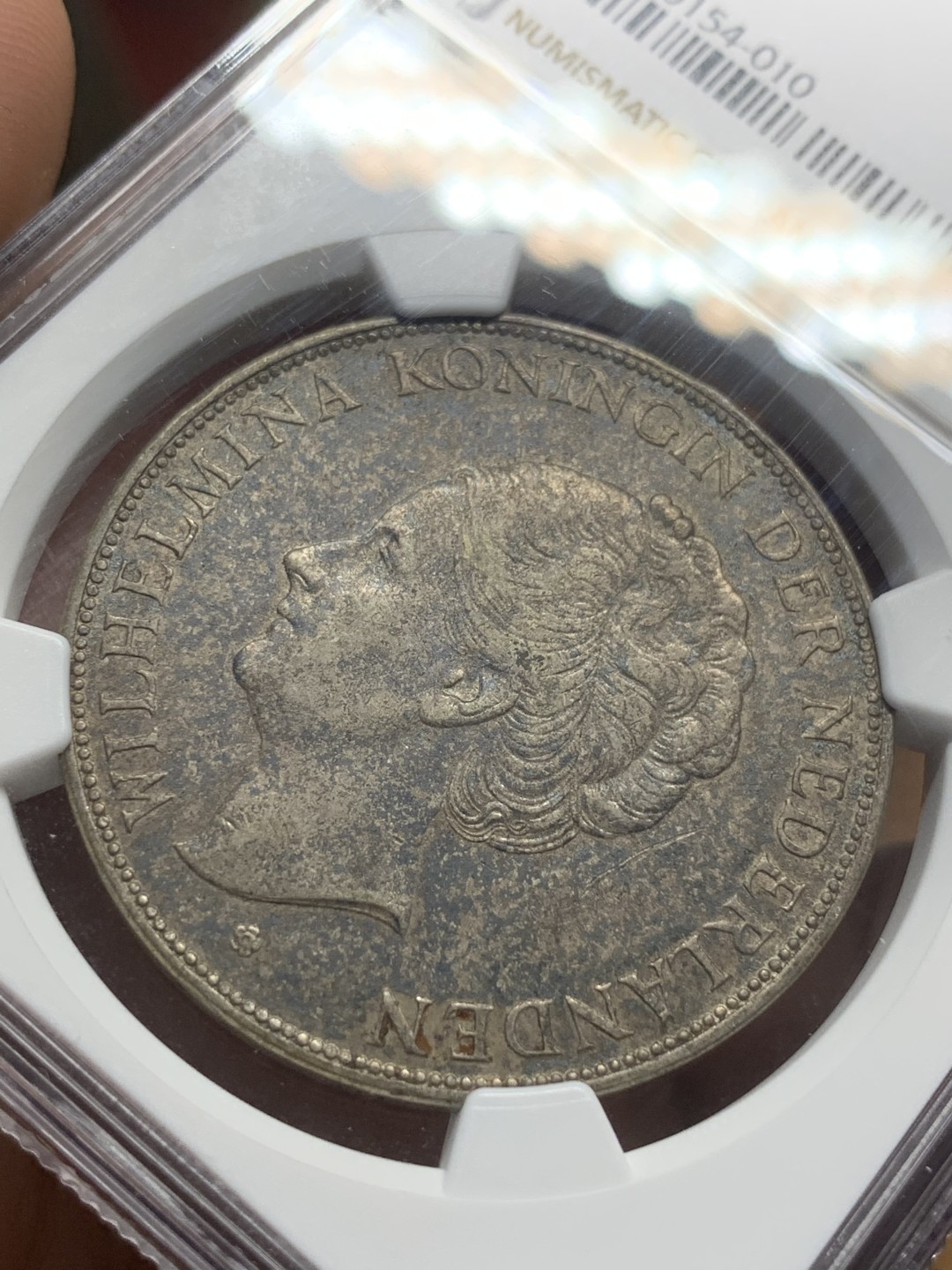 《竞宝斋》第91场-本周日，周一2场连拍（全场不限金额包邮） NGC-AU53 荷兰 1931年 2.5盾 威廉明娜女王大银币 漆黑包浆 底板较好