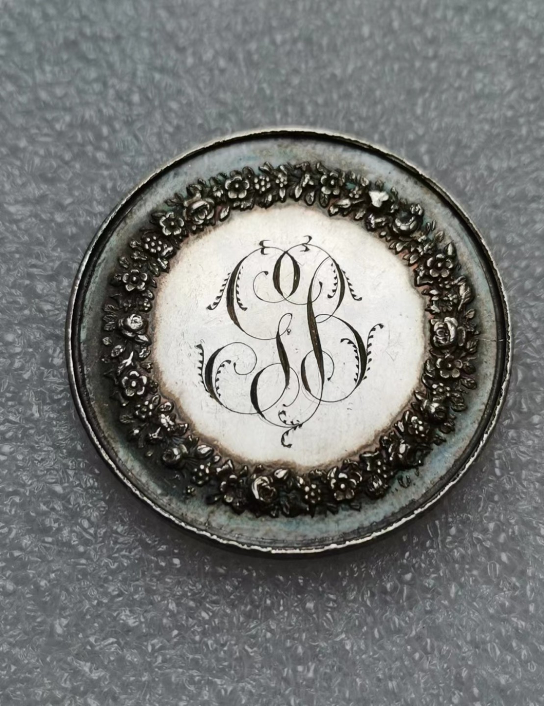 瓶子🏺第55期拍卖会 法国19世纪早期银质大版婚章