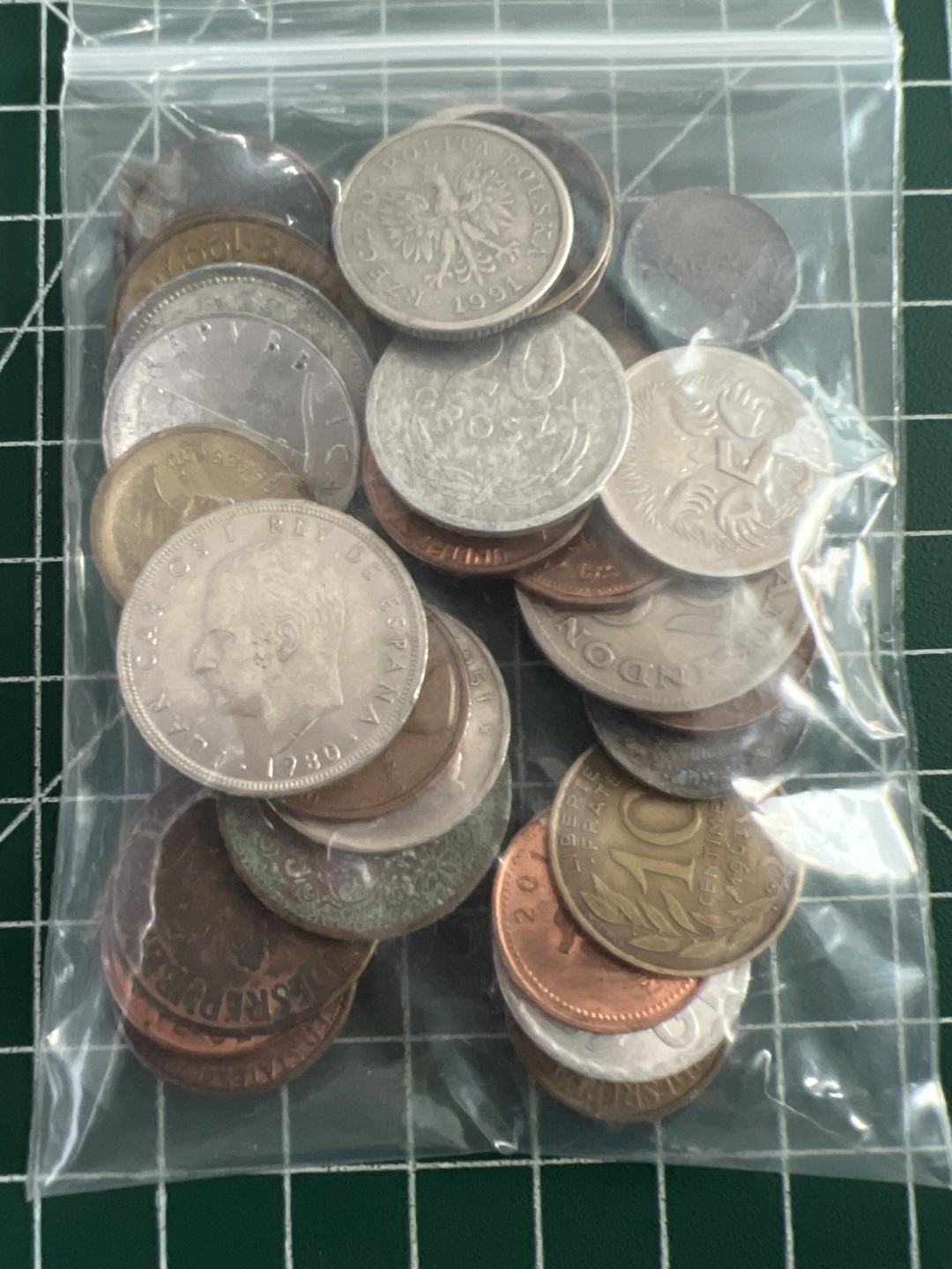 泡泡堂第七十三期  世界硬币纪念章邮票专场（无押金，无佣金，捡漏，全场20包邮，偏远地区除外） 外币100克一