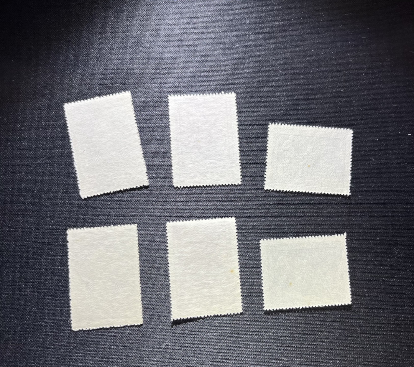 洪涛臻品 精品邮票限时拍卖第十四期 纪26列宁新全，2套，版撕票，个别票一个黄点，定为上品，别无问题，注意捡漏！！