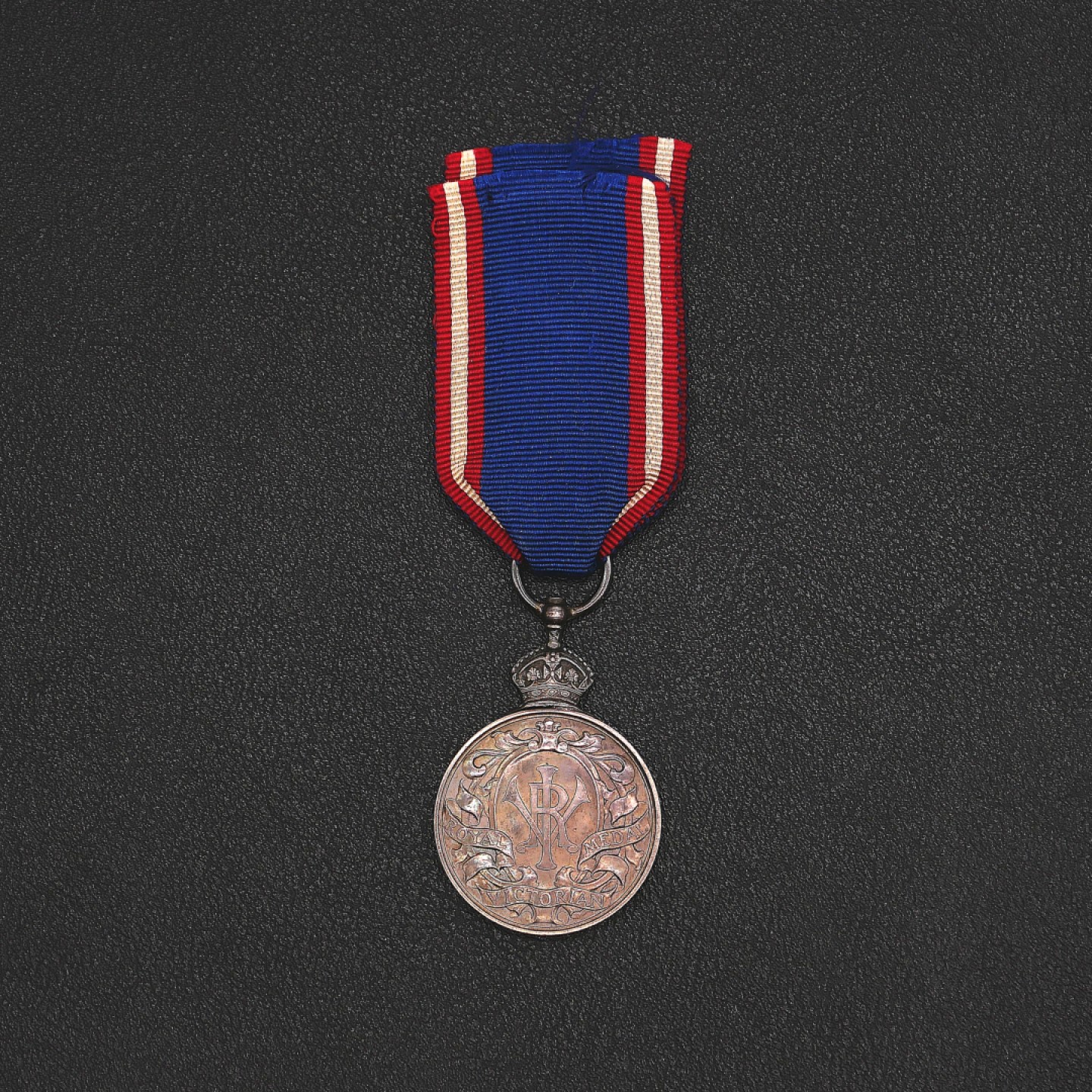 勋章奖章交易所9月3日群拍 银质英国皇家维多利亚奖章