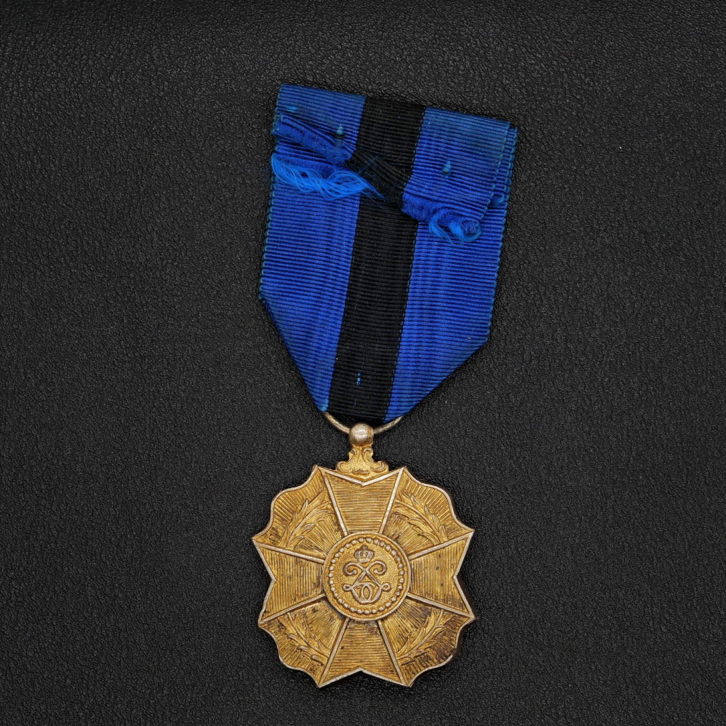 勋章奖章交易所9月3日群拍 比利时利奥波德奖章