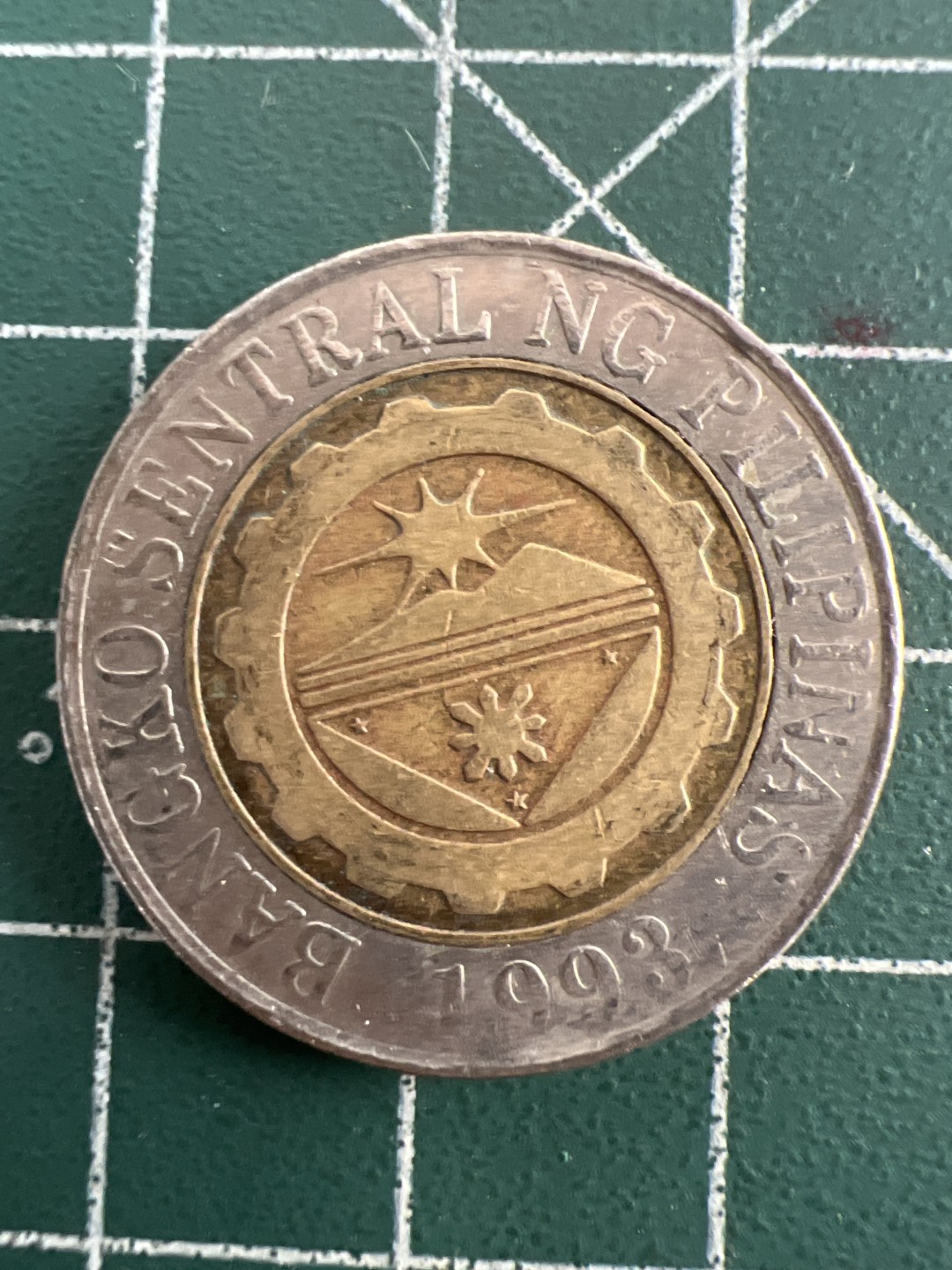 泡泡堂第七十五期  世界硬币纪念章邮票纸币专场（无押金，无佣金，捡漏，全场20包邮，偏远地区除外） 菲律宾十皮双色