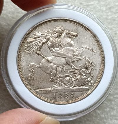 纸币、勋奖章、老银器、各国硬币，彼得堡世界钱币勋章拍卖第15期 - 英国1889年维多利亚女王高冠马剑克朗银币，MS转光可评级品相，个人看61-62分，全转光、光泽很好