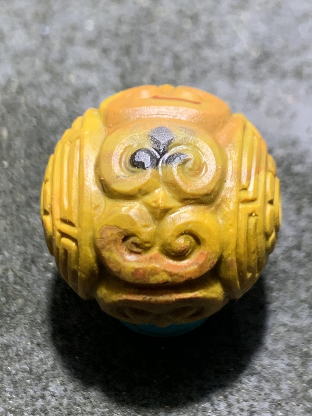精美战国红玛瑙雕刻回纹珠一颗！
