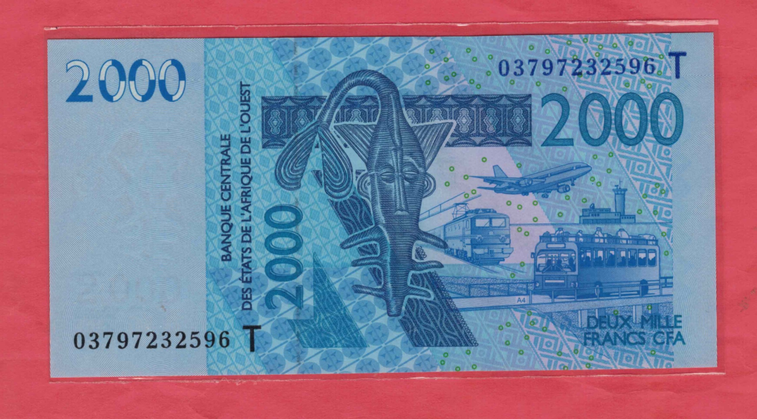 西非2003年2000法郎 多哥 字母T  P-816T-a 较少 非洲纸币 UNC 