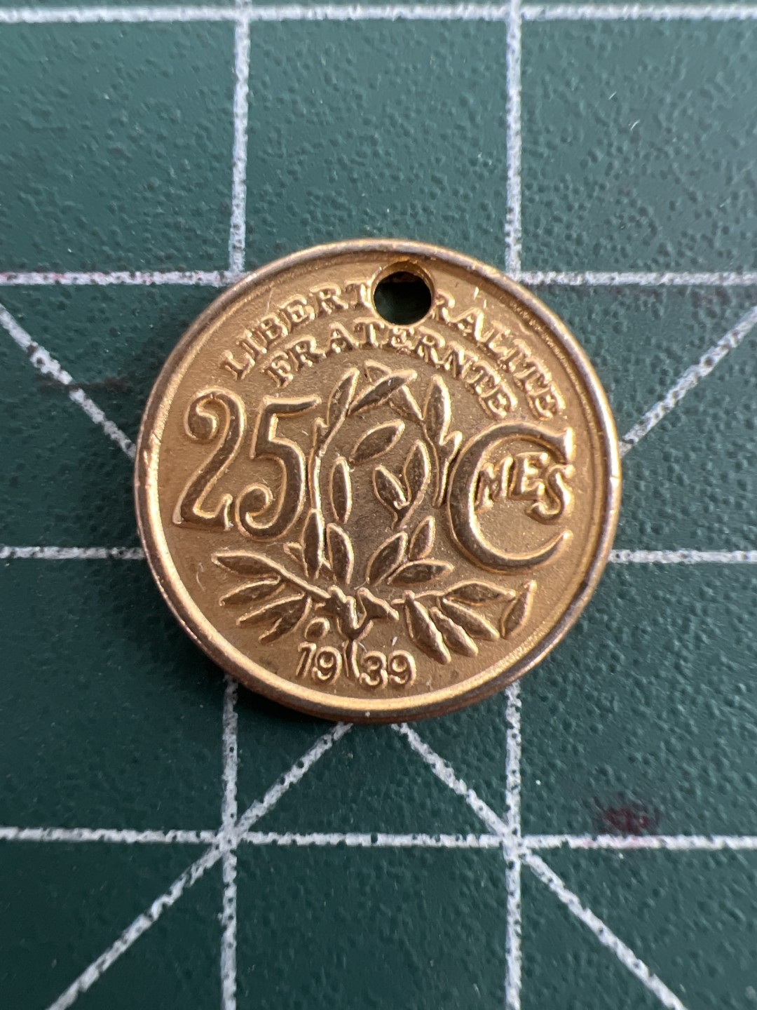 泡泡堂第七十五期  世界硬币纪念章邮票纸币专场（无押金，无佣金，捡漏，全场20包邮，偏远地区除外） 老币一个