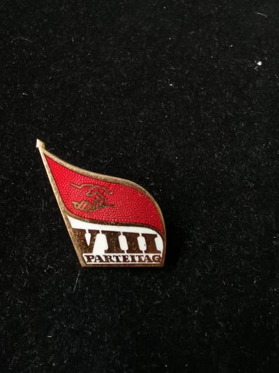 盛世勋华——号角文化勋章专场拍卖第47期 - 东德统一社会党第八次党代会证章