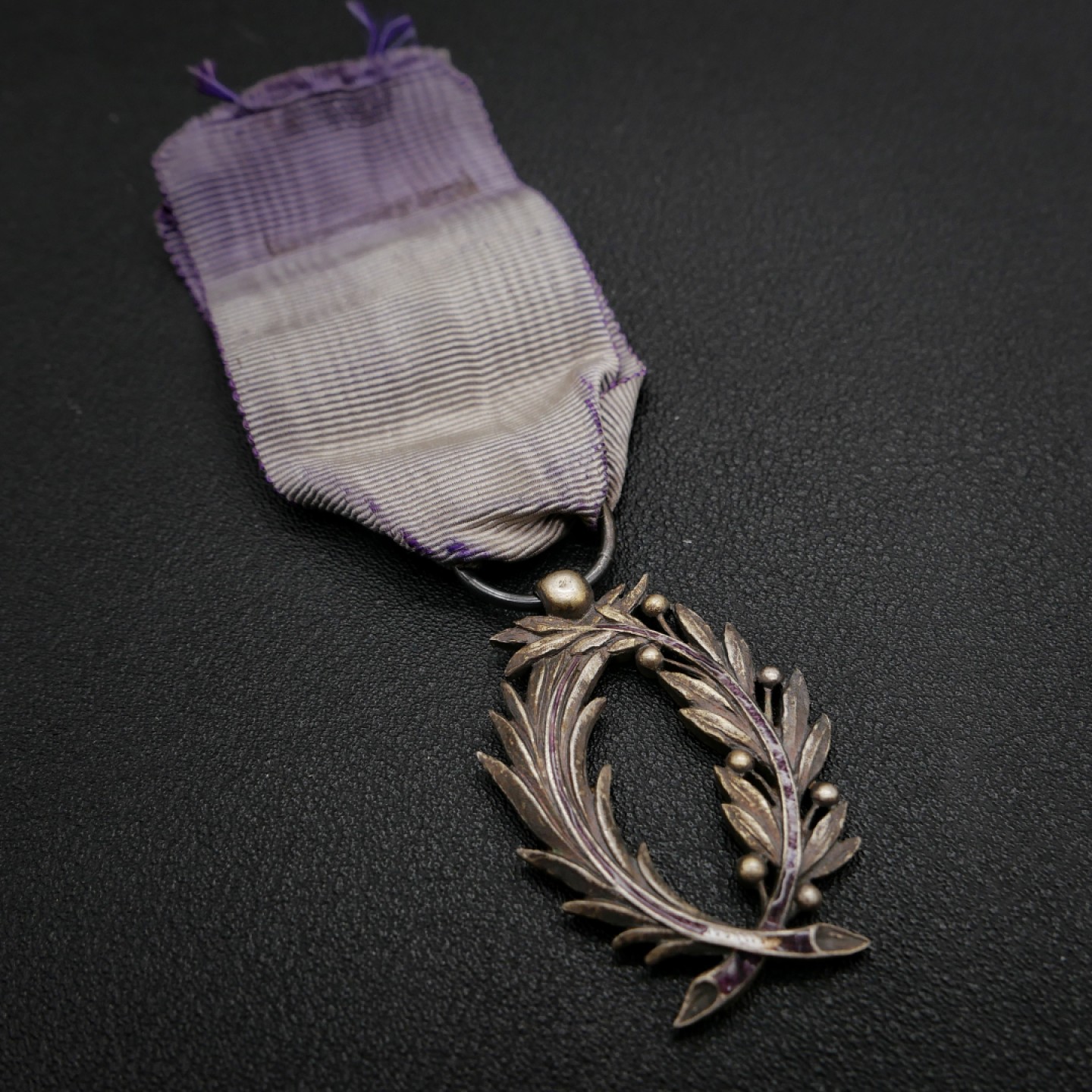 勋章奖章交易所9月3日群拍 银质法国学术棕榈勋章