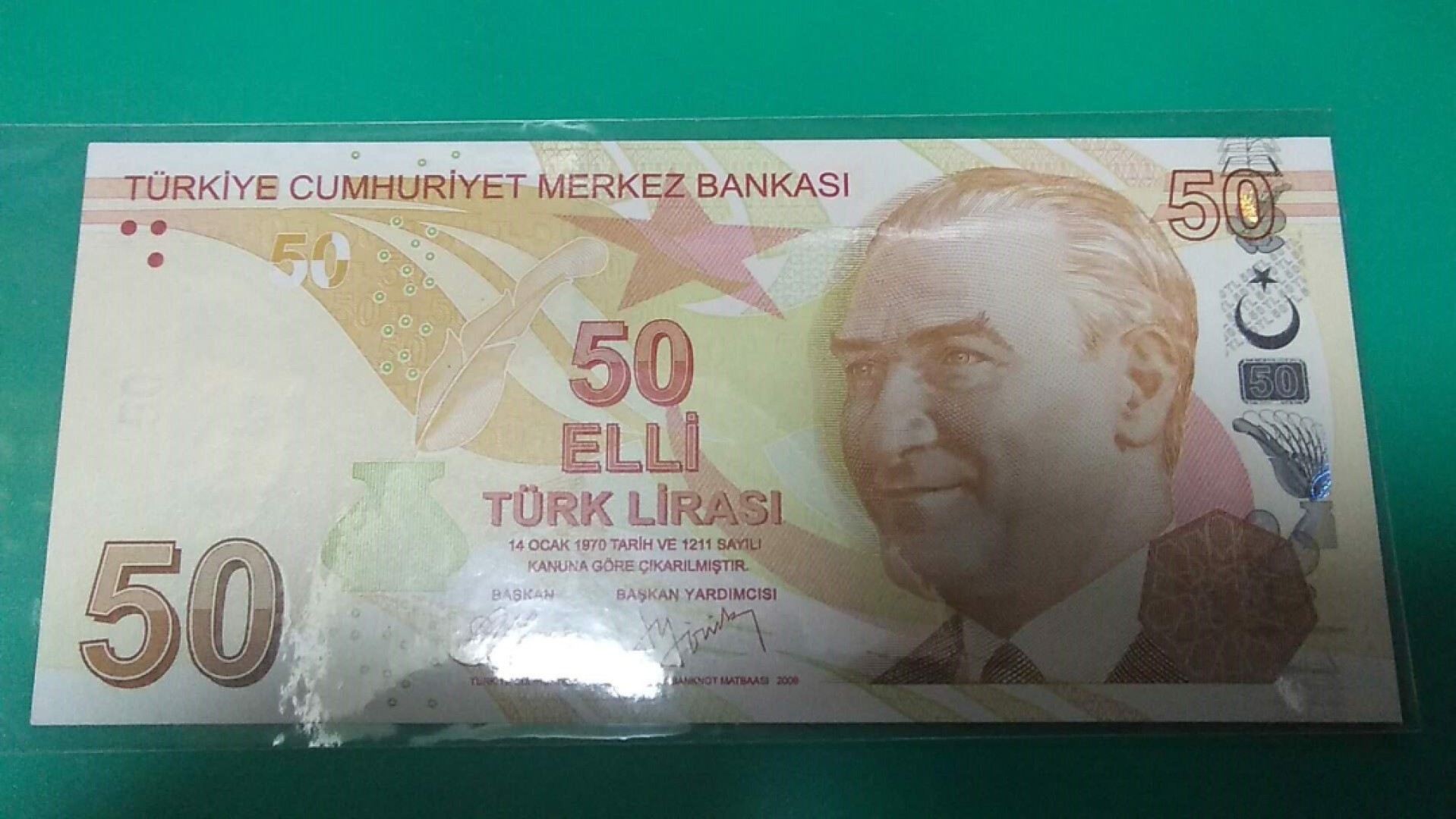 土耳其2009年50新里拉 背面小说家艾利耶 A冠 亚洲纸币 UNC    