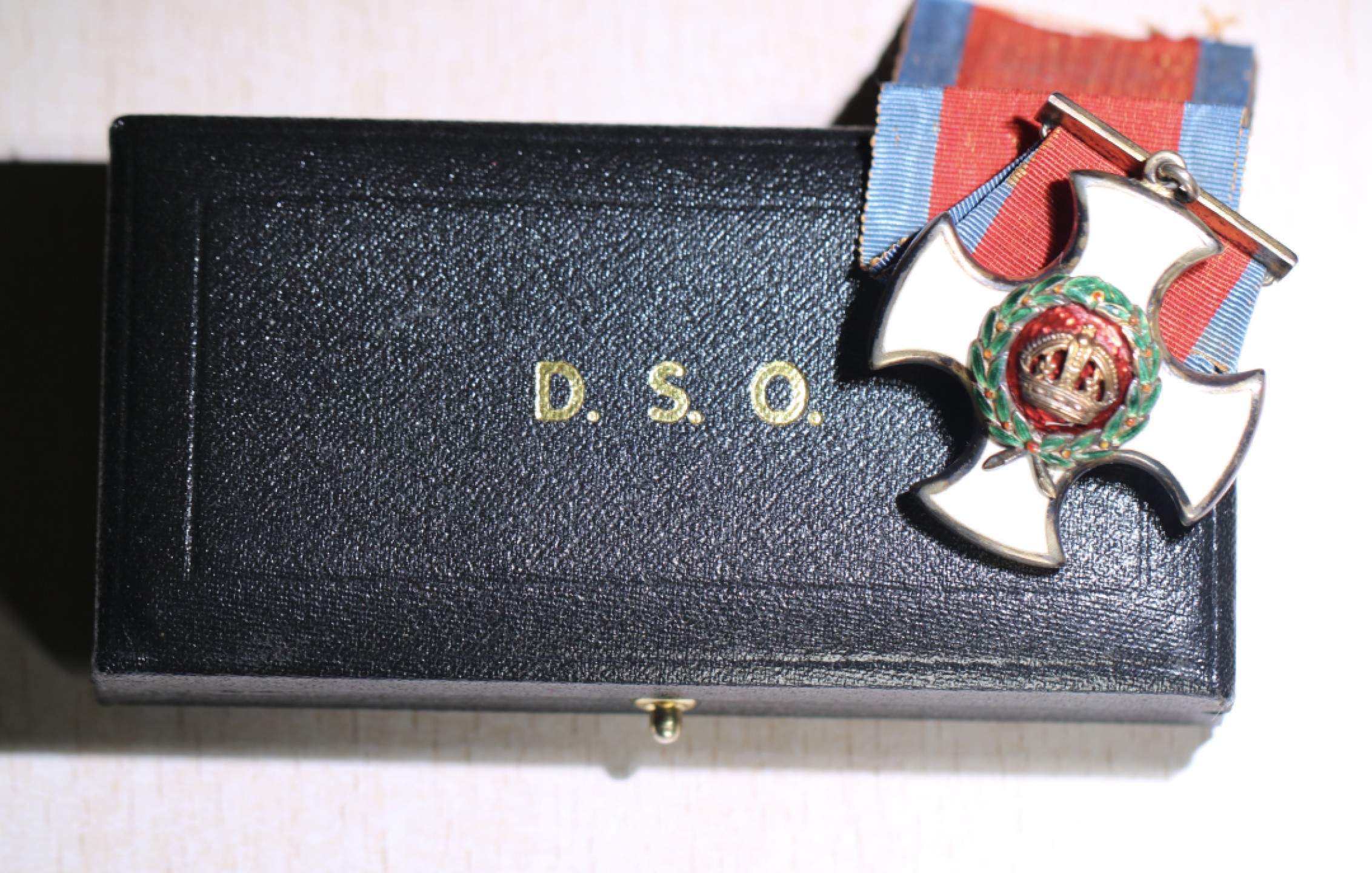 大猫徽章拍卖第201期 英国优异杰出服务勋章 杰出服务勋章 一战版本 银质好品