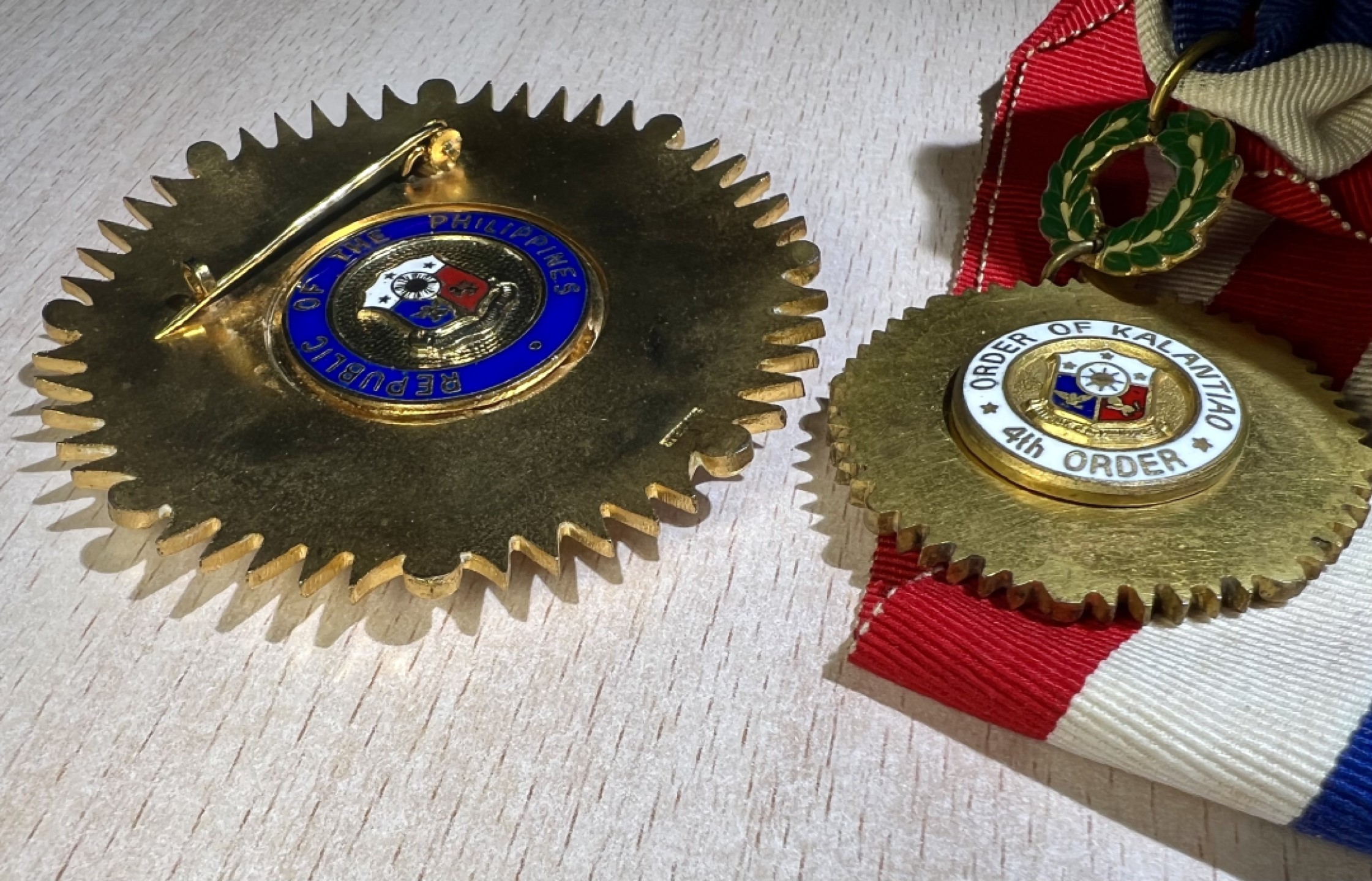 大猫徽章拍卖第201期 菲律宾🇵🇭 卡兰提奥勋章 大型铜质