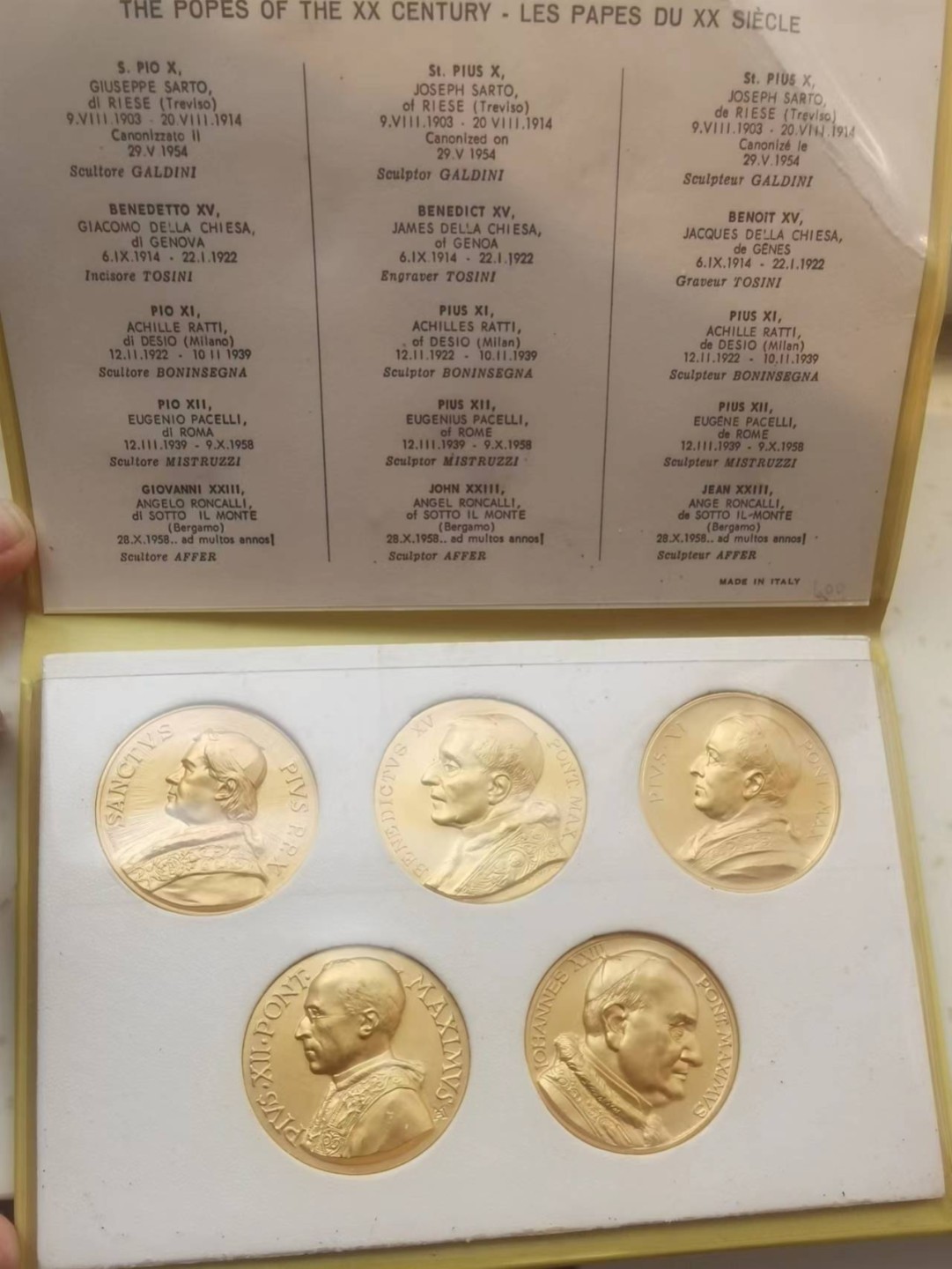 卡币专场 梵蒂冈教皇镀金章本装