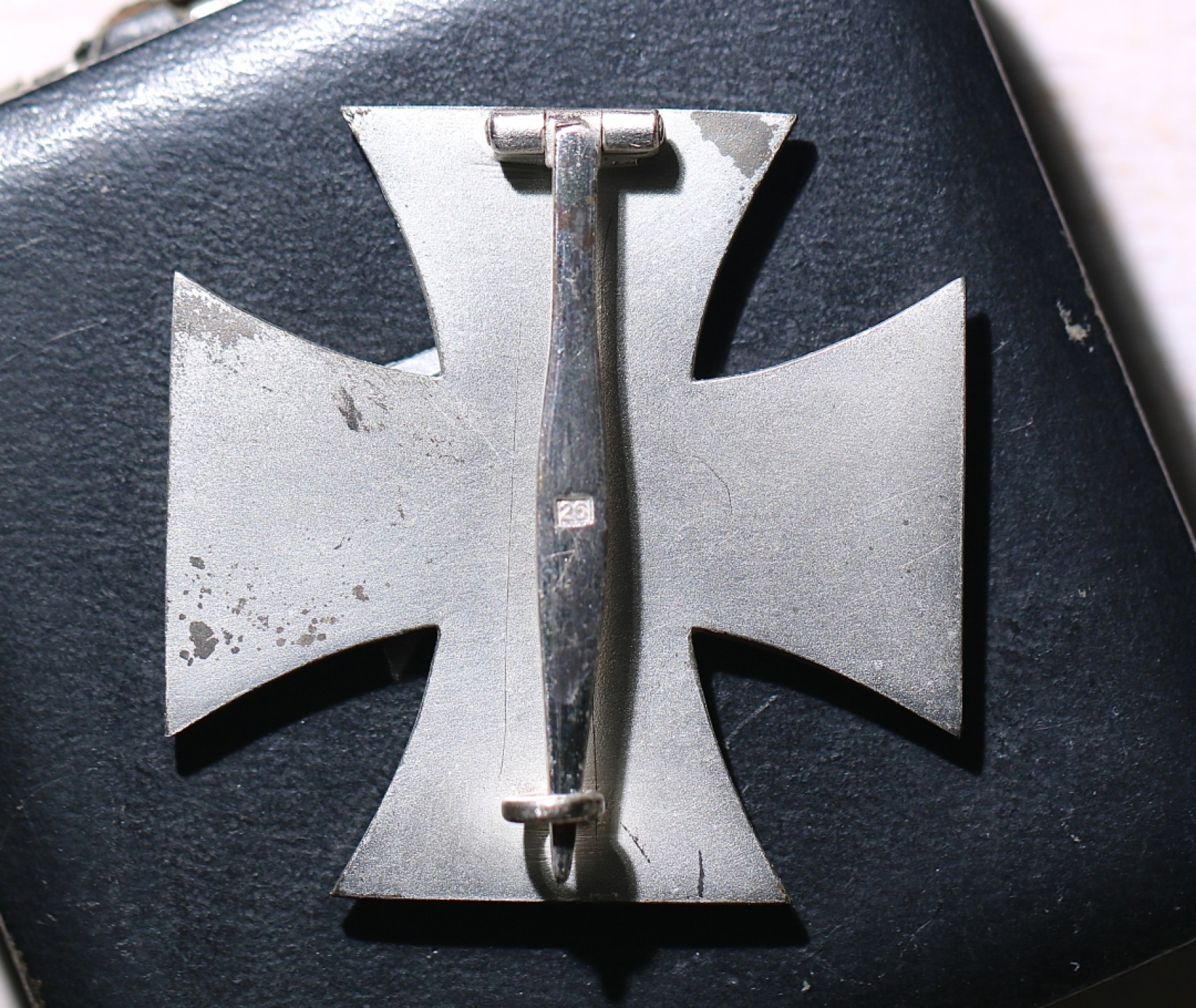 大猫徽章拍卖第201期 勿忘历史 珍爱和平 EK1原盒26厂 绝美品