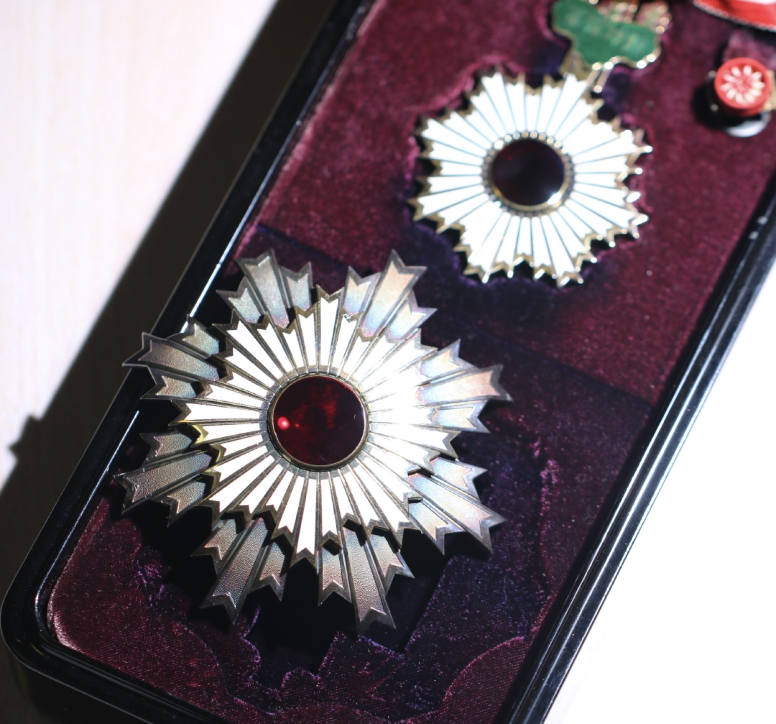 大猫徽章拍卖第201期 勋二等旭日勋章 银质七宝烧 全品