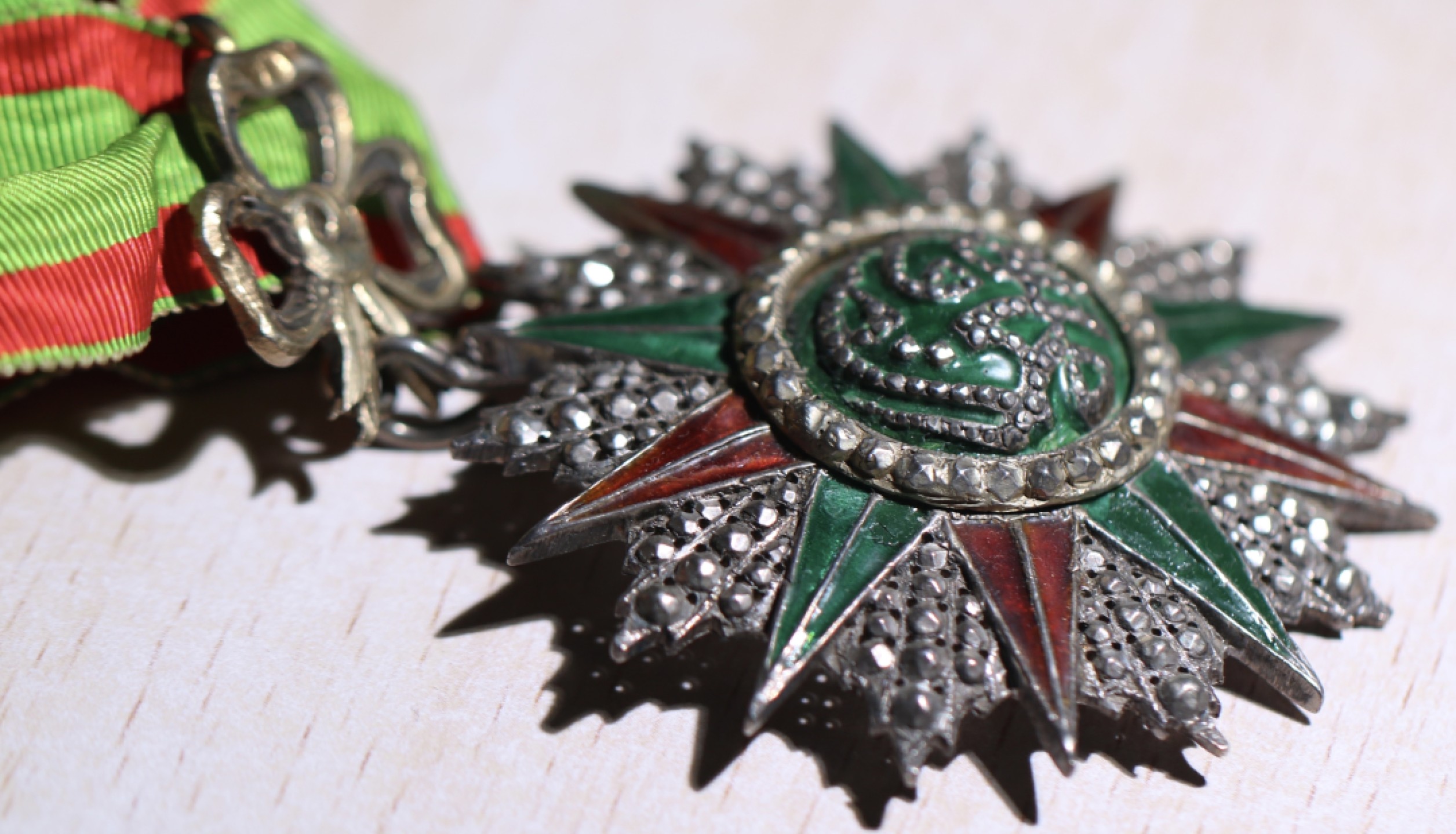 大猫徽章拍卖第201期 突尼斯光荣勋章 指挥官级 银质 珐琅部分修补