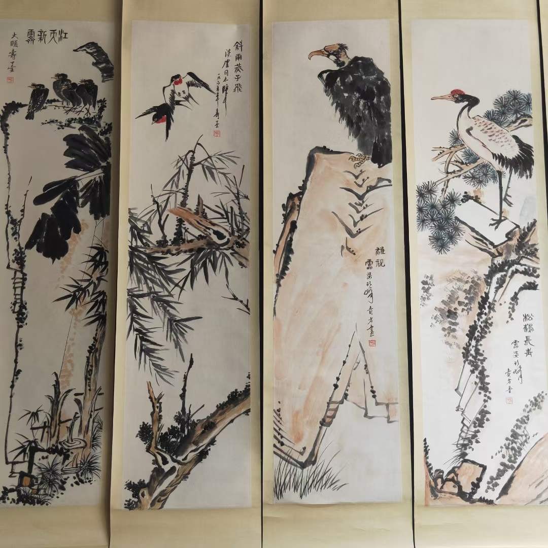 潘天寿鹰12条筏⼀紀一套，纸本立轴包手绘，画工精湛，实物拍摄，品相如图E