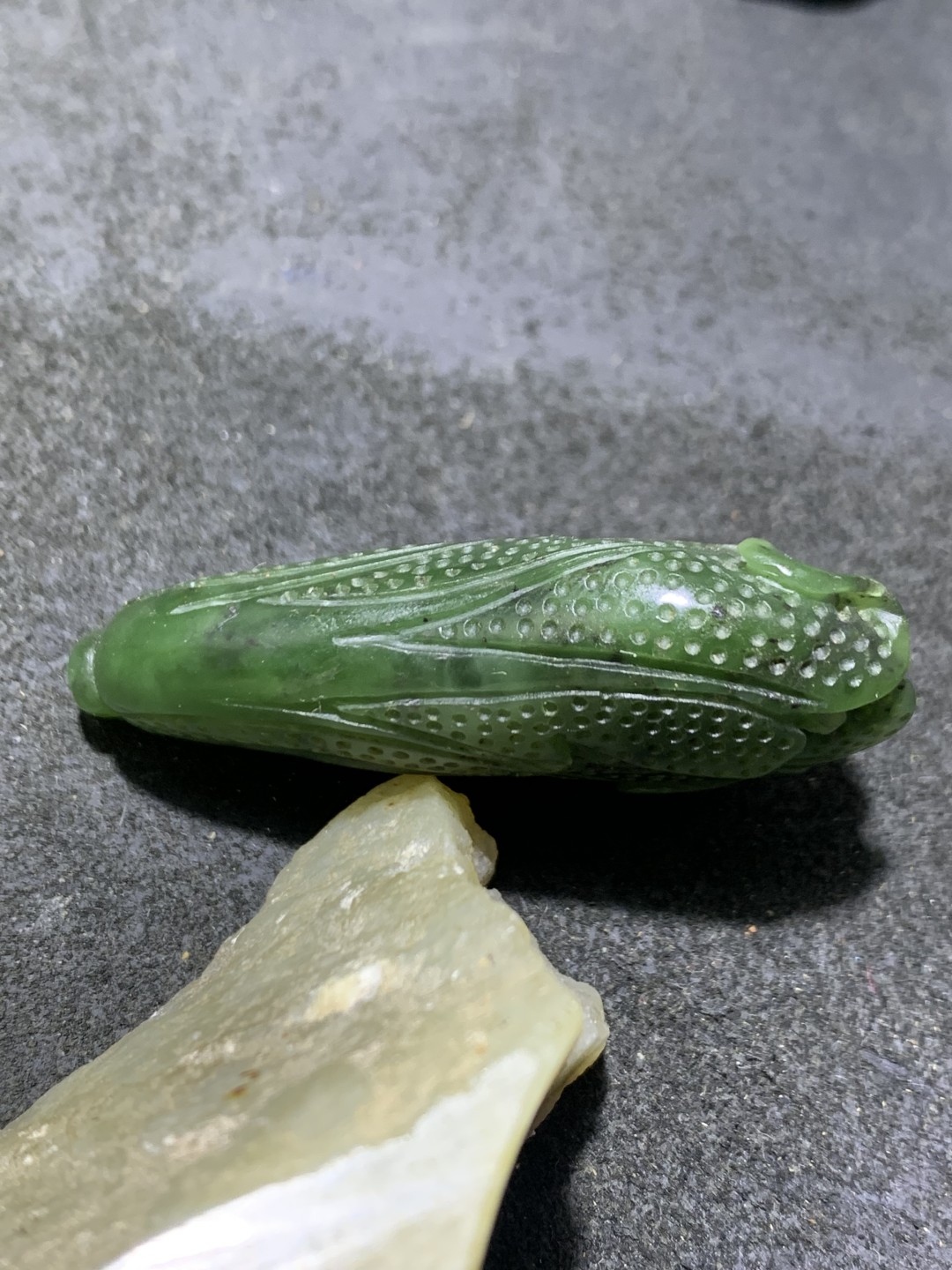 精美天然和田玉碧玉雕刻白菜，寓意：百财，一个，