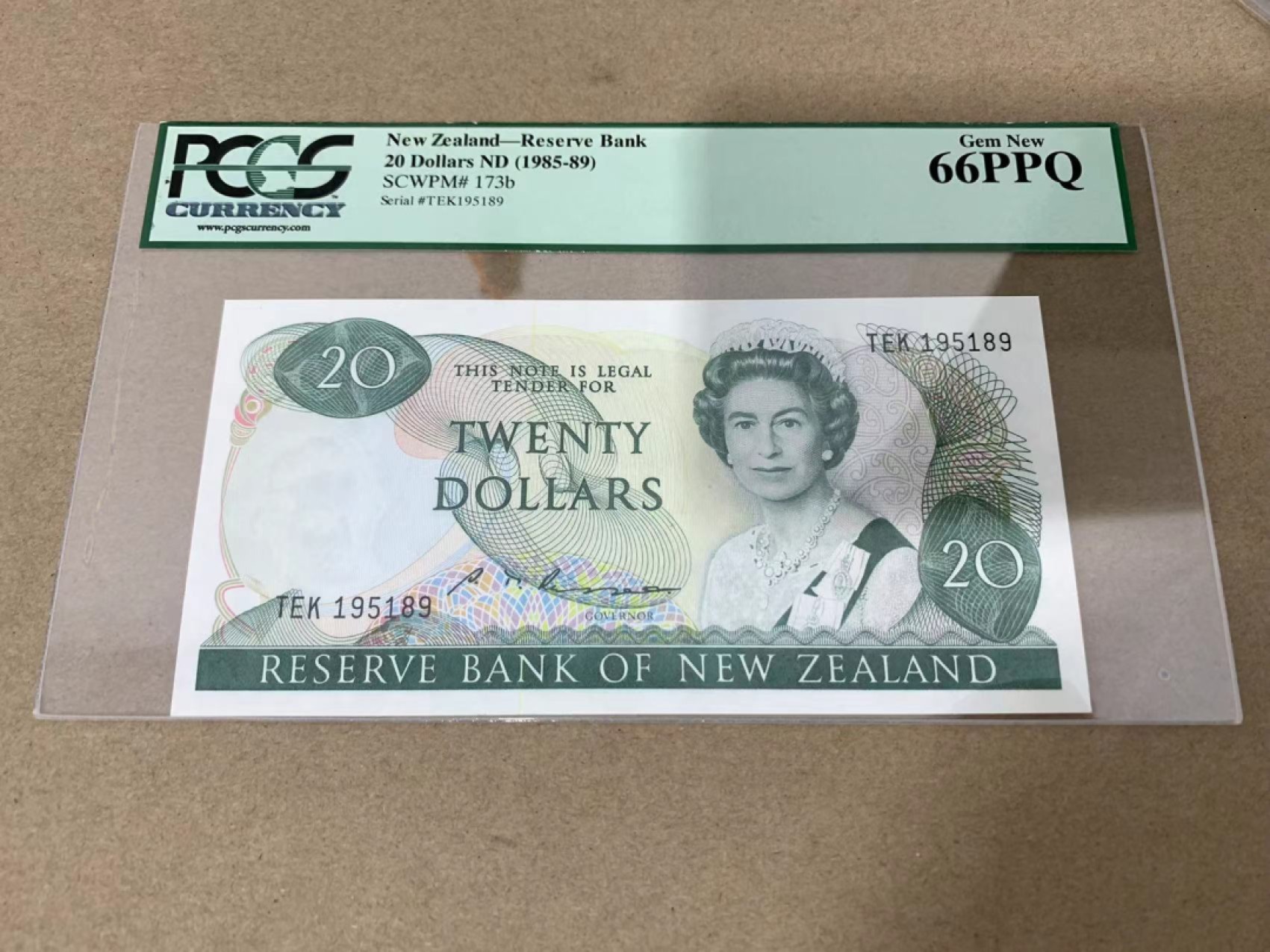 【Blue Auction】✨世界纸币精拍第221期 ——中秋前奏 【无47】新西兰 1985-89年20元 PCGS66EPQ 花冠女王