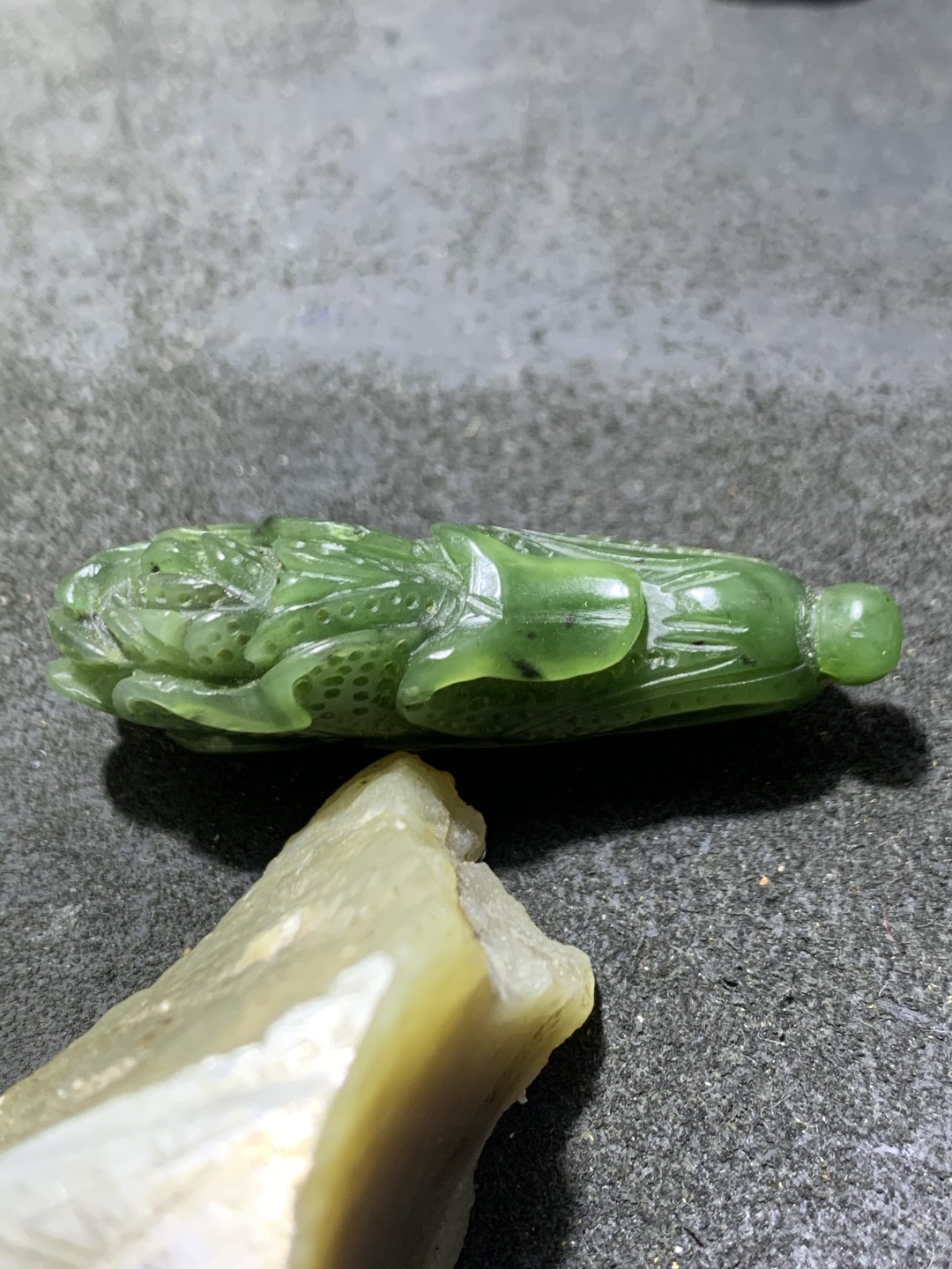 精美天然和田玉碧玉雕刻白菜，寓意：百财，一个，