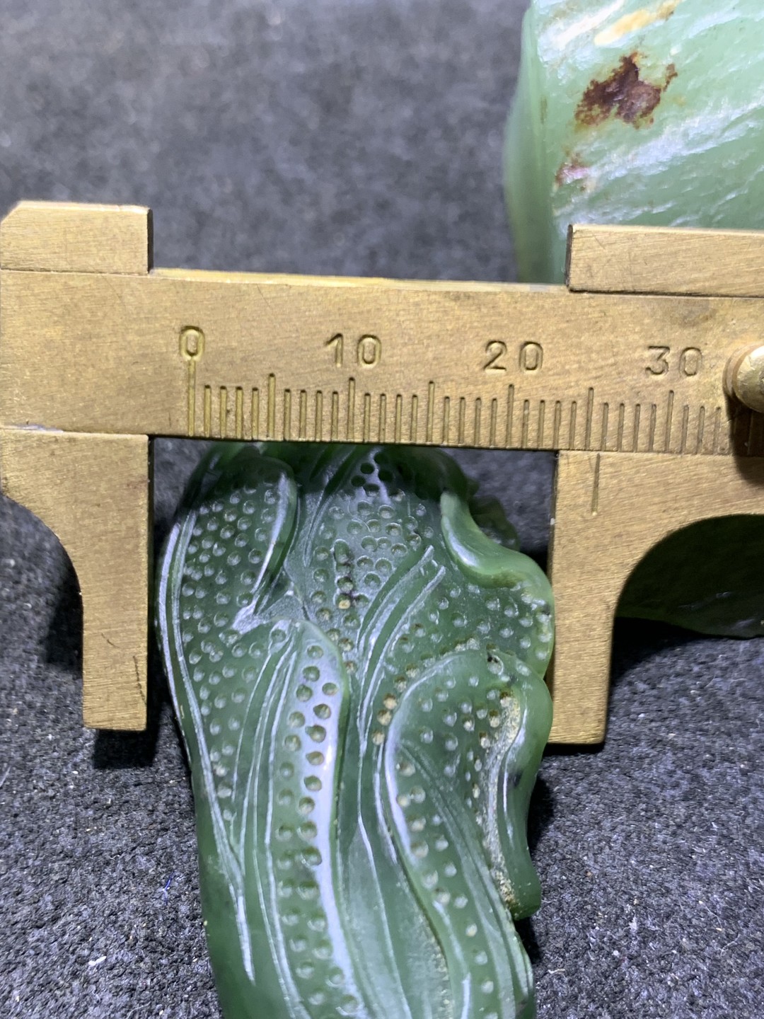 精美天然和田玉碧玉雕刻白菜，寓意：百财，一个，
