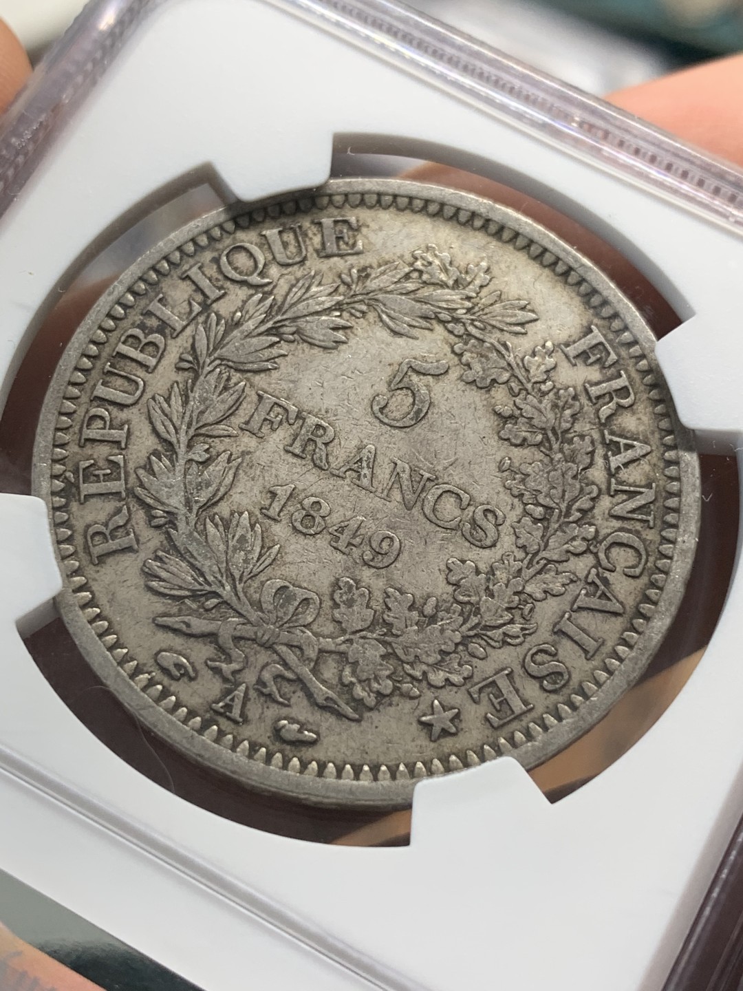 《竞宝斋》第93场-本周日，周一2场连拍（全场不限金额包邮） NGC-XF45 法国1849年 早期大力神5法郎大银币 原味好品