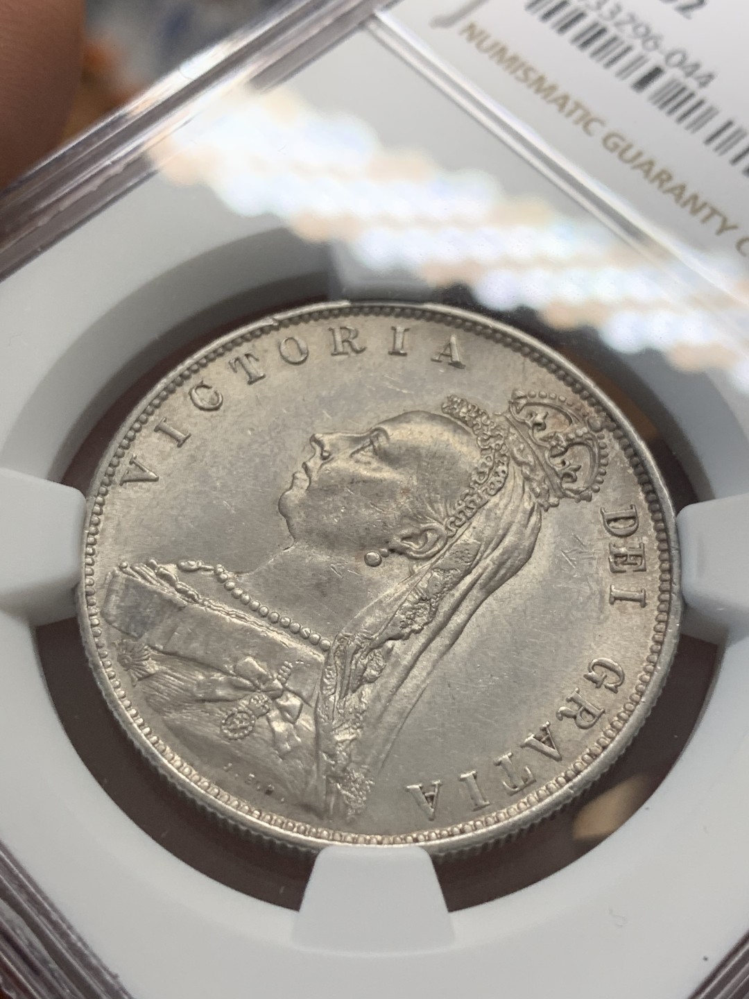 《竞宝斋》第93场-本周日，周一2场连拍（全场不限金额包邮） NGC-MS62 英国1887维多利亚高冠1/2克朗