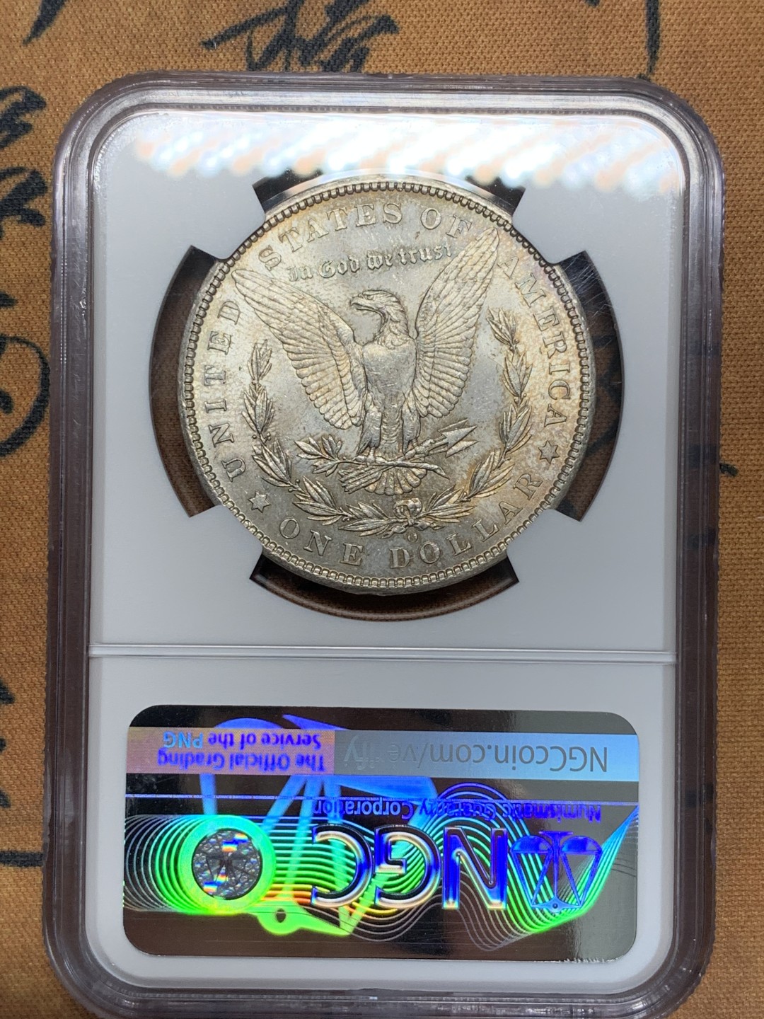 《竞宝斋》第93场-本周日，周一2场连拍（全场不限金额包邮） NGC-MS64 美国1904-O年 摩根一元大银币 环彩包浆 非常棒