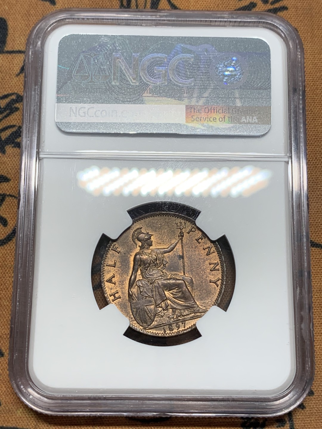 《竞宝斋》第93场-本周日，周一2场连拍（全场不限金额包邮） NGC-MS63RB 英国1897年半便士铜币低海版 包浆醇厚 光度一流 铜光味道出色 打制细节完美 少见版别 克书价MS63分120刀