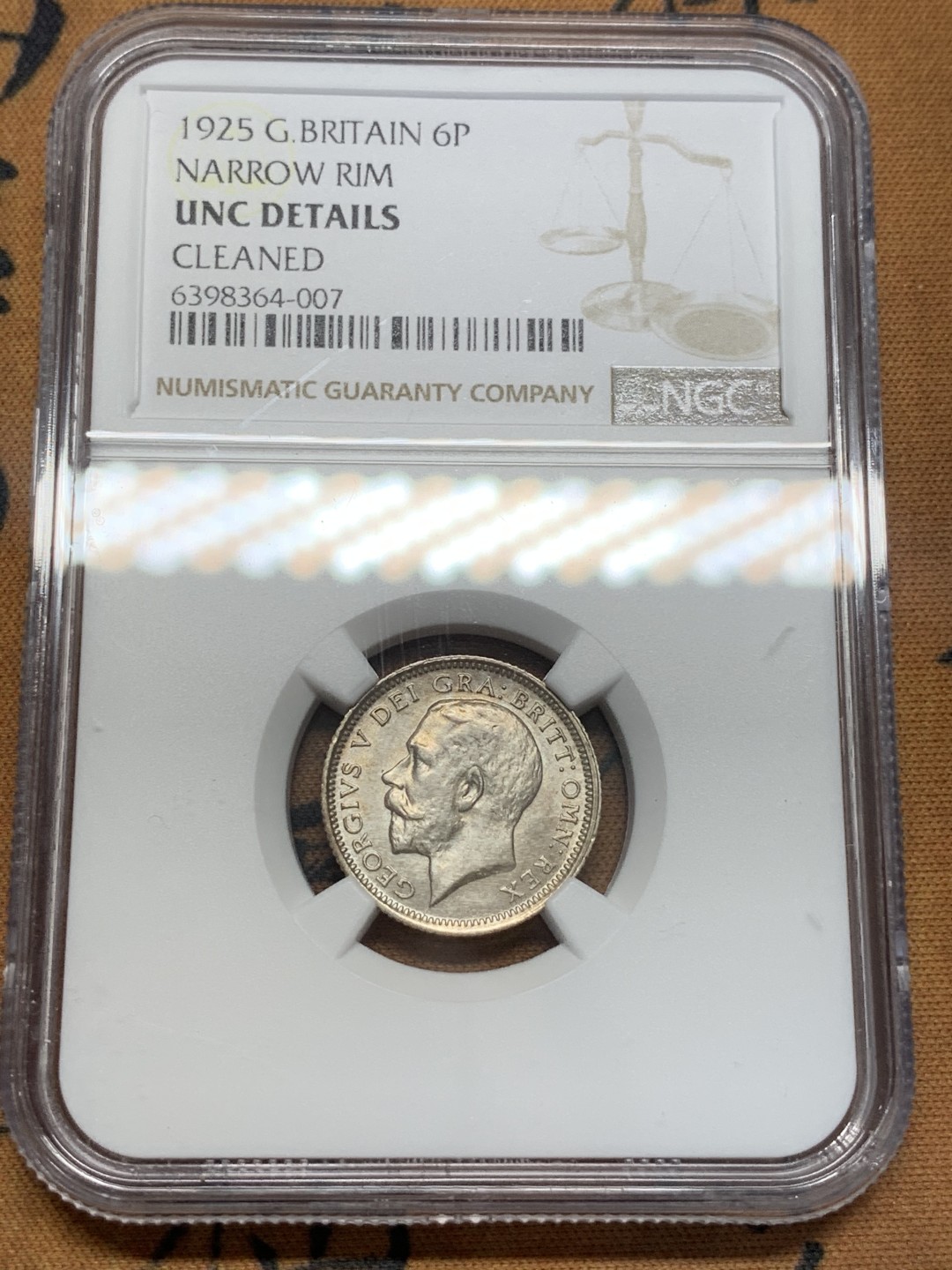 《竞宝斋》第93场-本周日，周一2场连拍（全场不限金额包邮） NGC-UNCD 英国1925年半六便士银币 窄边齿版 光度一流 打制细节完美 少见版别 克书价MS60分55刀