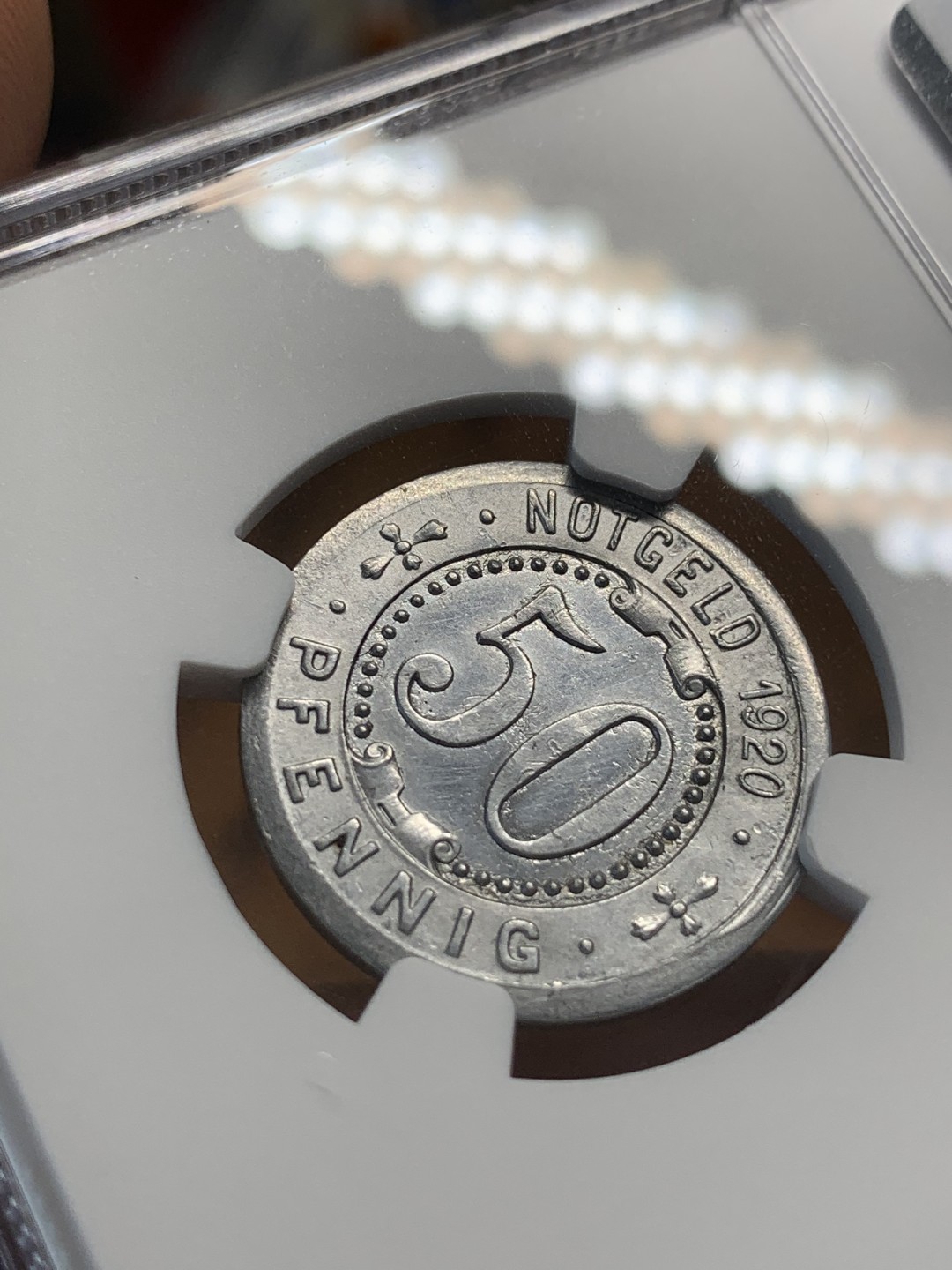 《竞宝斋》第93场-本周日，周一2场连拍（全场不限金额包邮） NGC-UNCD 德紧名誉品 门登洞熊1920年50芬尼铝币 打制深峻带原光 可惜给了清洗