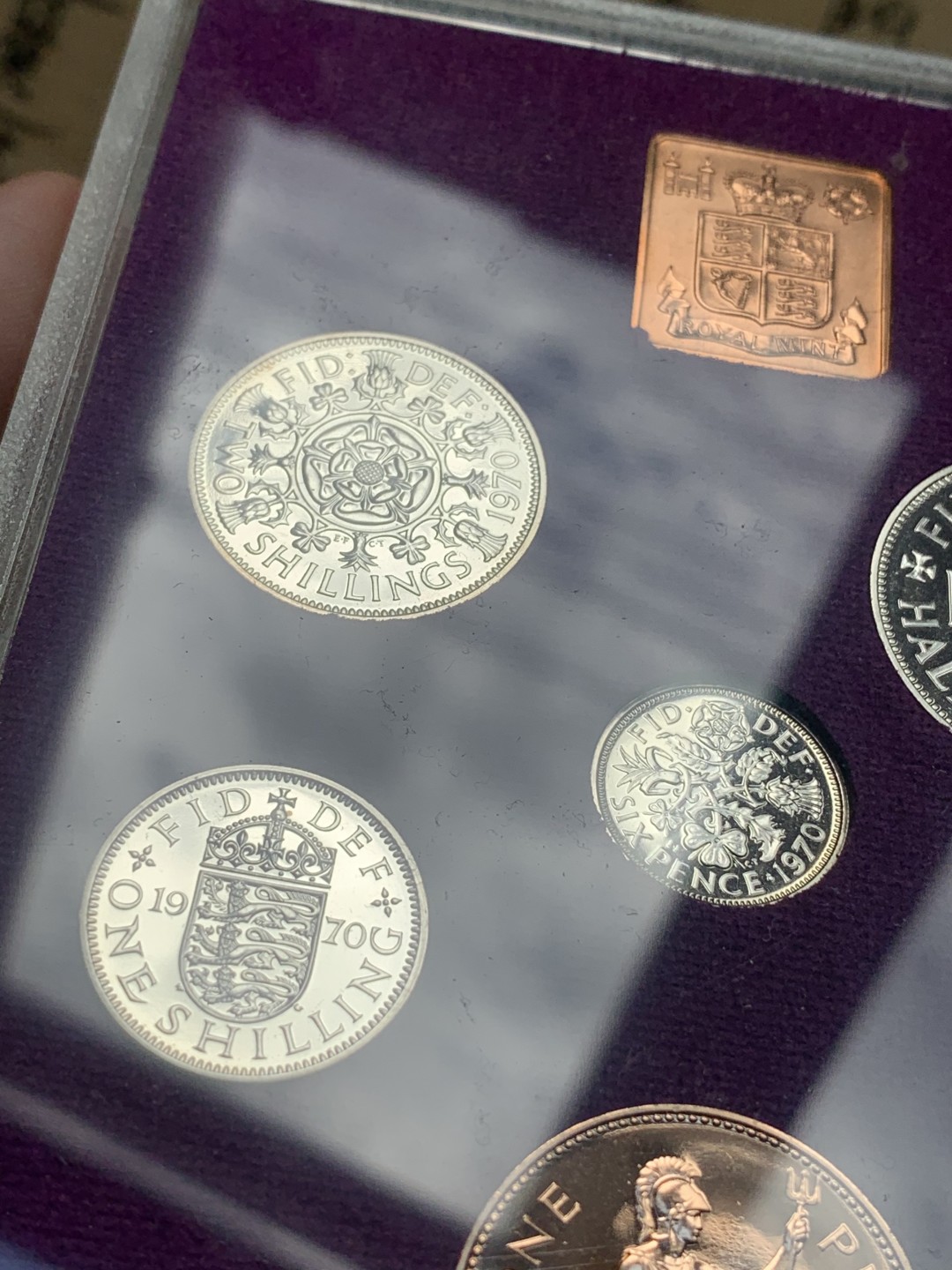 《竞宝斋》第93场-本周日，周一2场连拍（全场不限金额包邮） 英国 1970年 原盒原证 关门年份 最后一套12进制英国套币 随后发行10进制新便士体系艺精湛 潜力品种